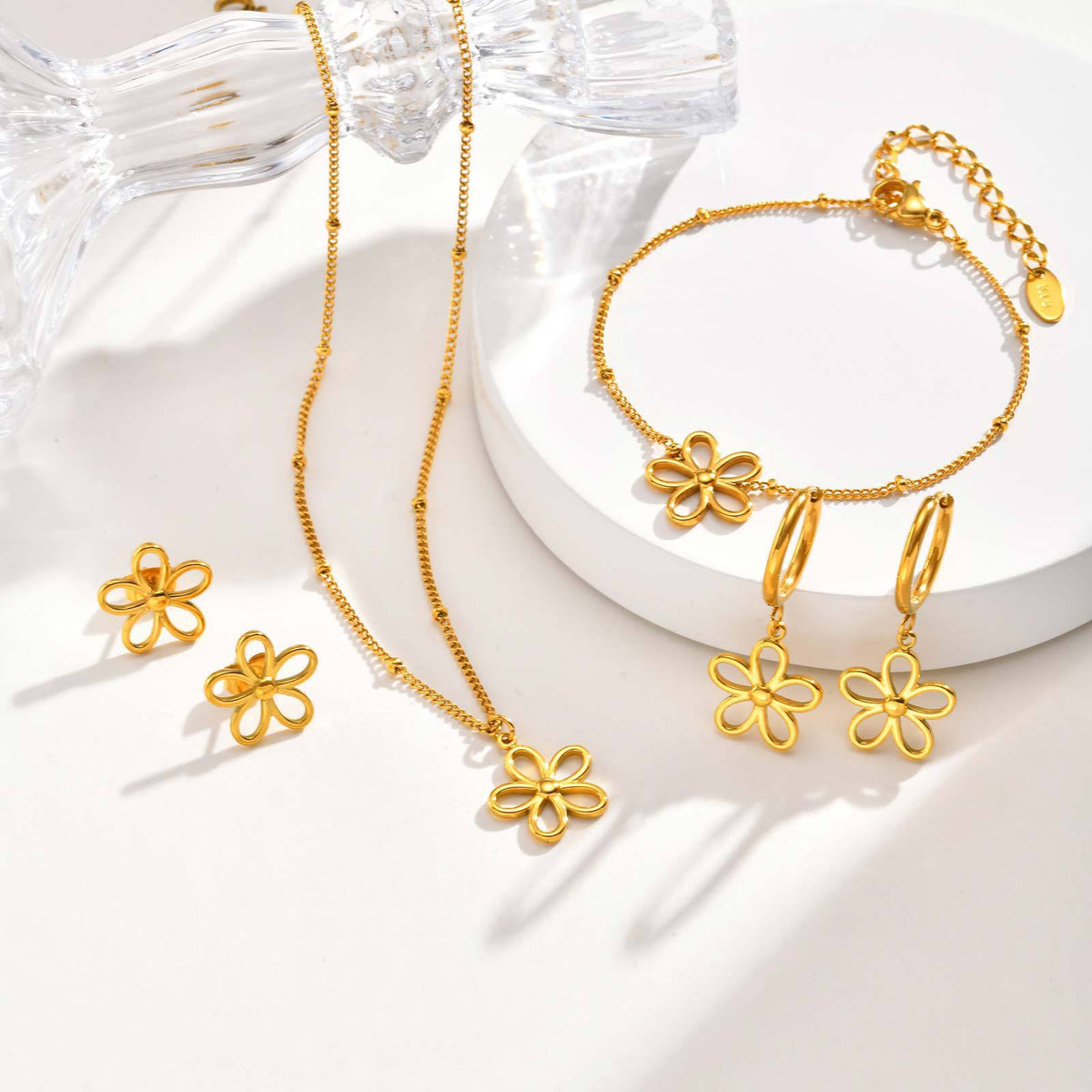 Stainless Steel French Elegance Romantic Commuter Flower Necklace Bracelet Bead Chain
