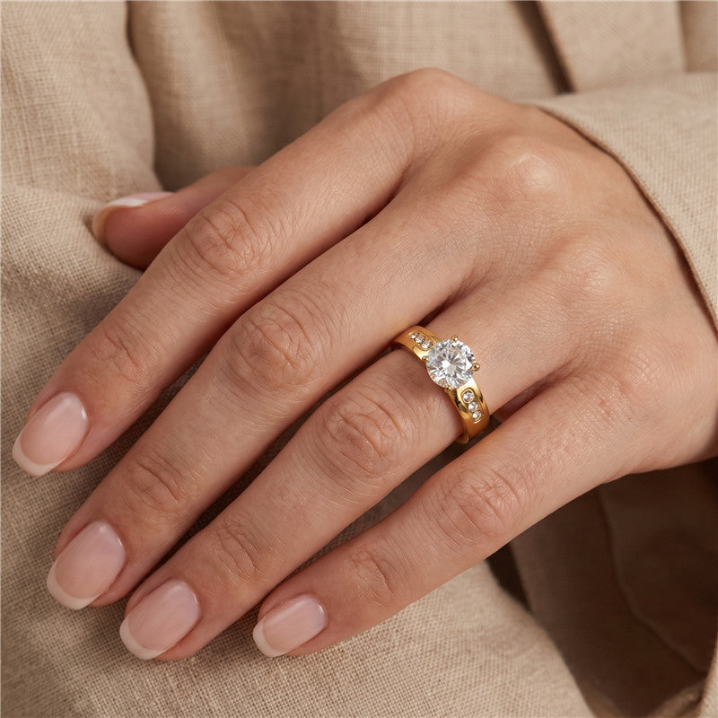 Four-Claw Zircon Titanium Steel Women's Ring Stainless Steel Zircon