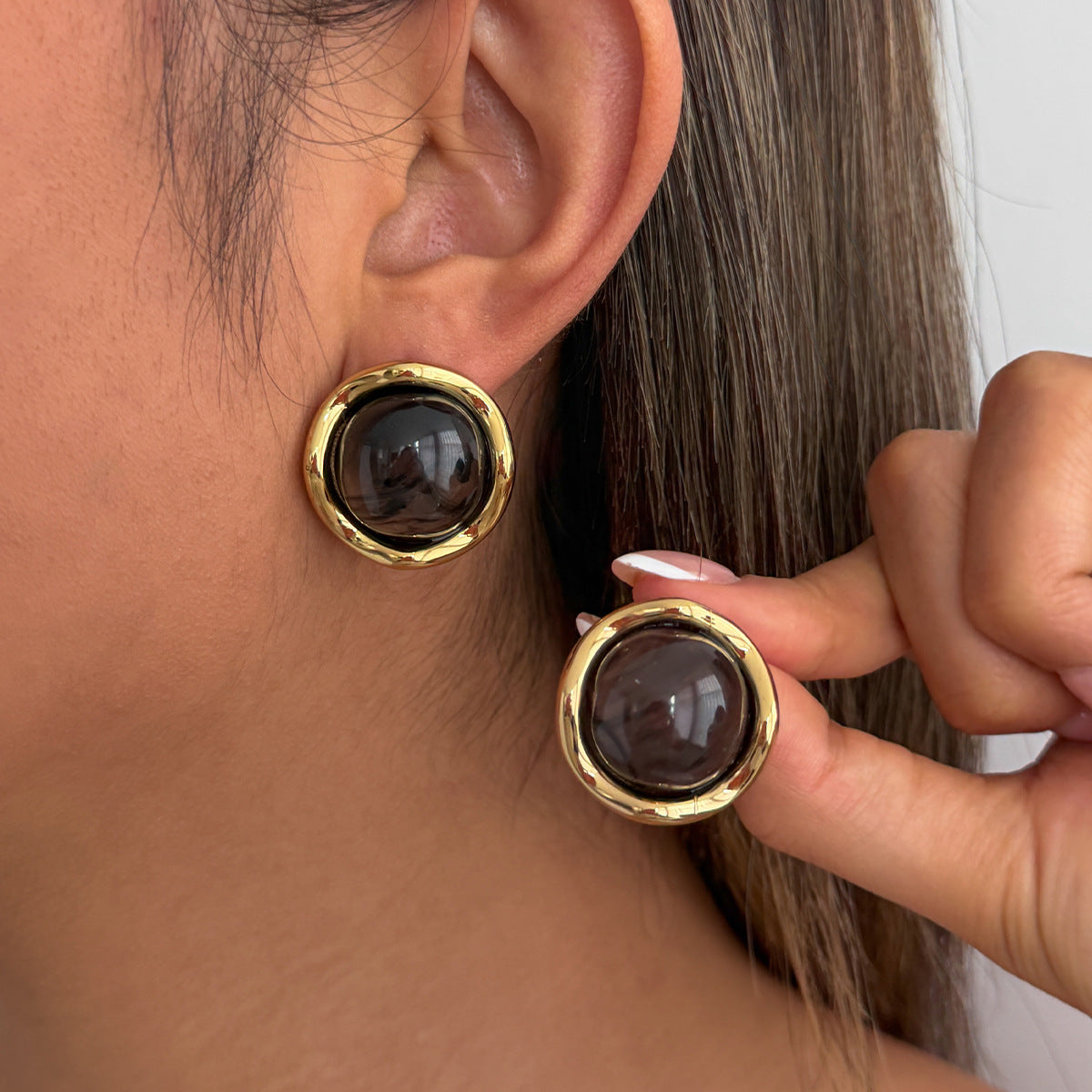 Planderful Elegant Versatile Stainless Steel Stud Earrings With Gold Edge And Wavy Round Look For Everyday Women
