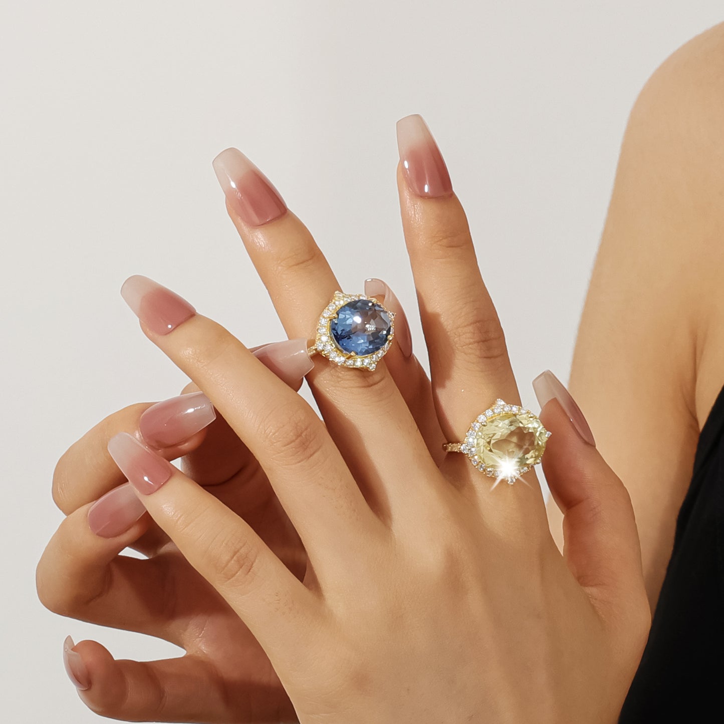 Small Fresh Yellow Green Gemstone Lemon Crystal Ring 7.8 Carat S925 Silver