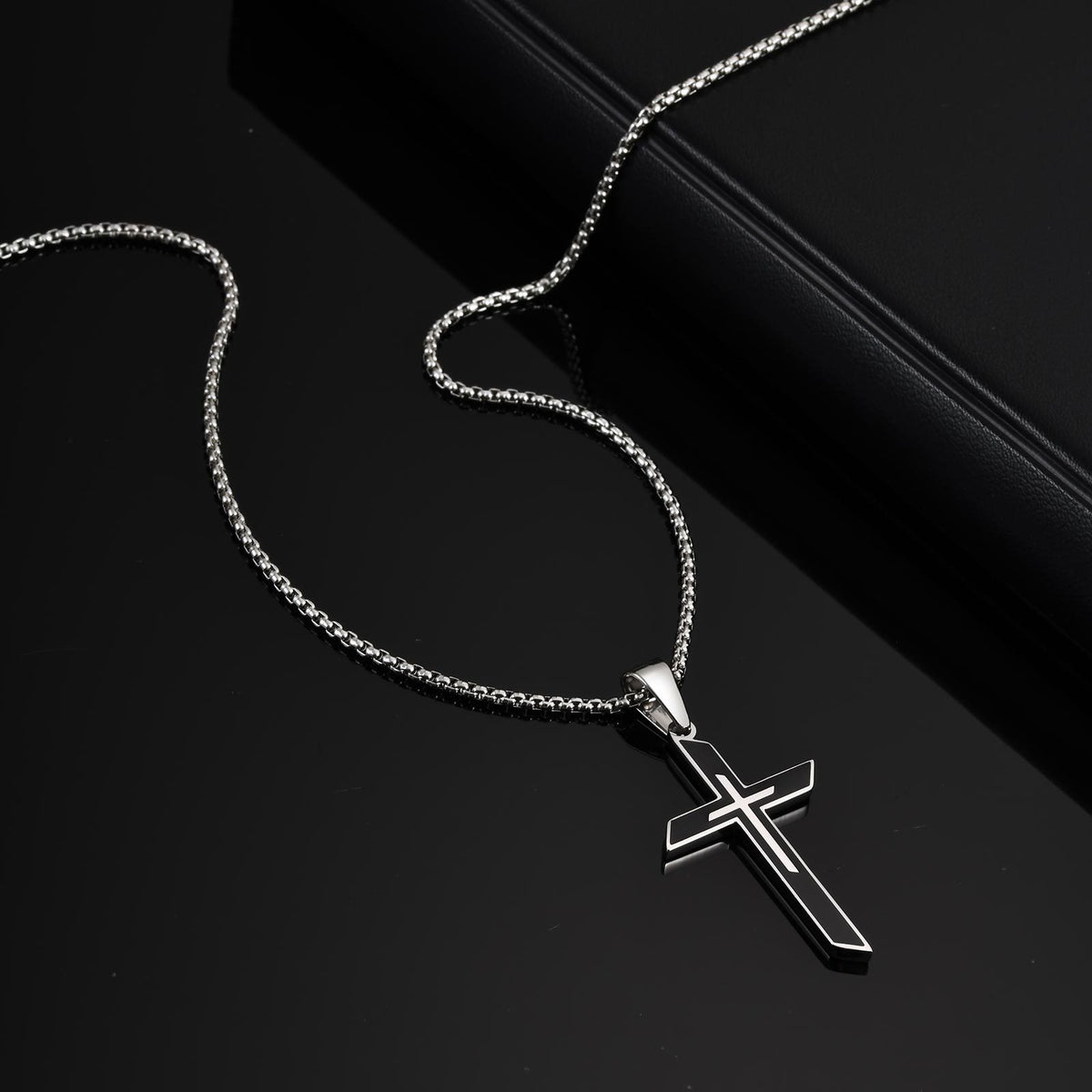 Cross Pendant — With or Without 60 cm Chain
