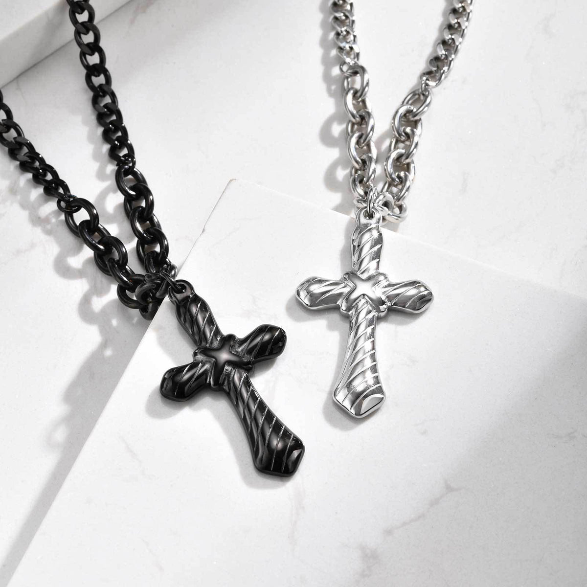 Classic – Stainless Steel Double-Sided Polished Chain Cross Necklace – Men's Accessory