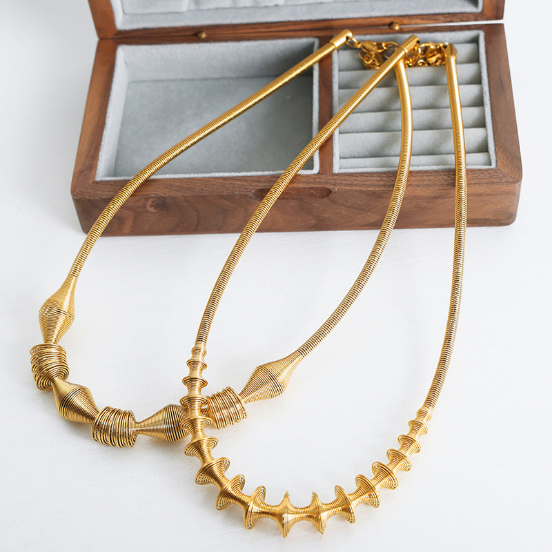 Golden Glow Retro Pendant Necklace for Women by Planderful - Everyday Genie Collection