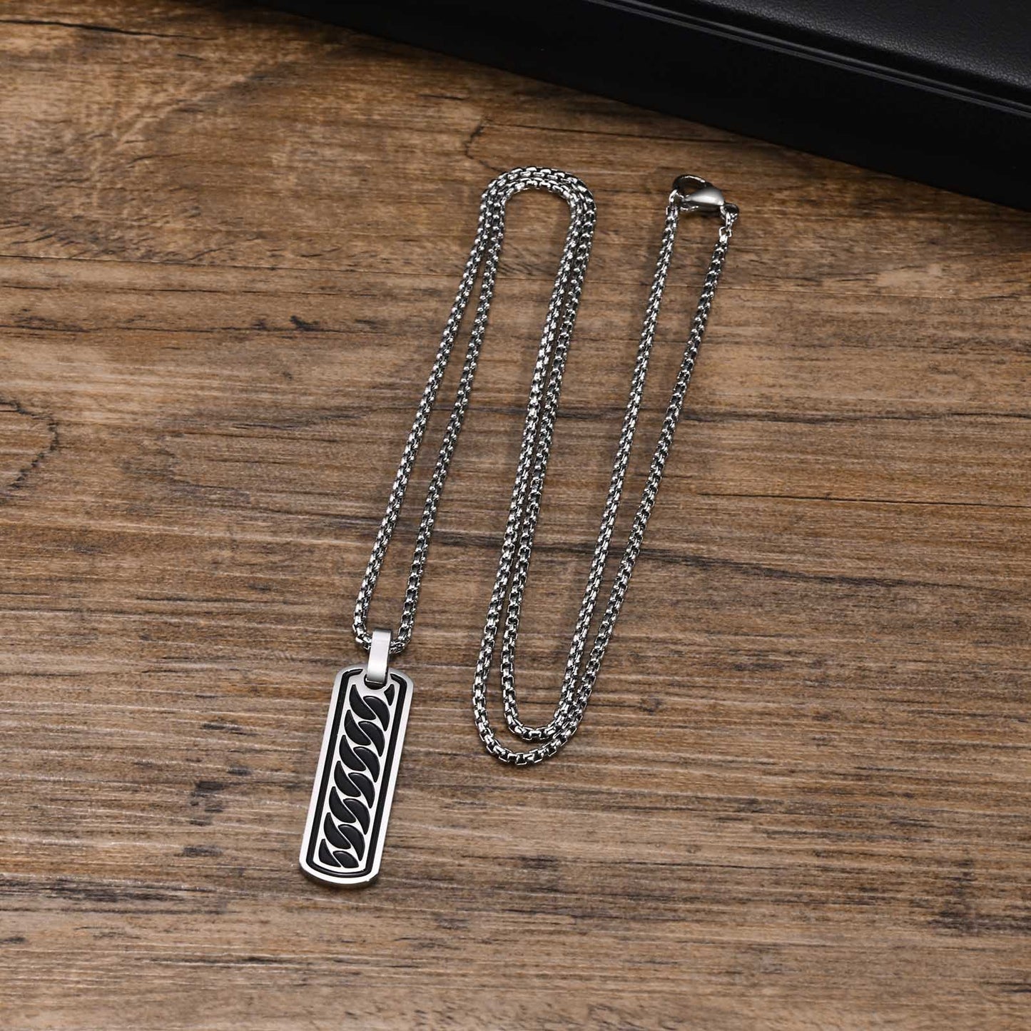 Stainless Steel Chain Pattern Pendant Necklace for Men