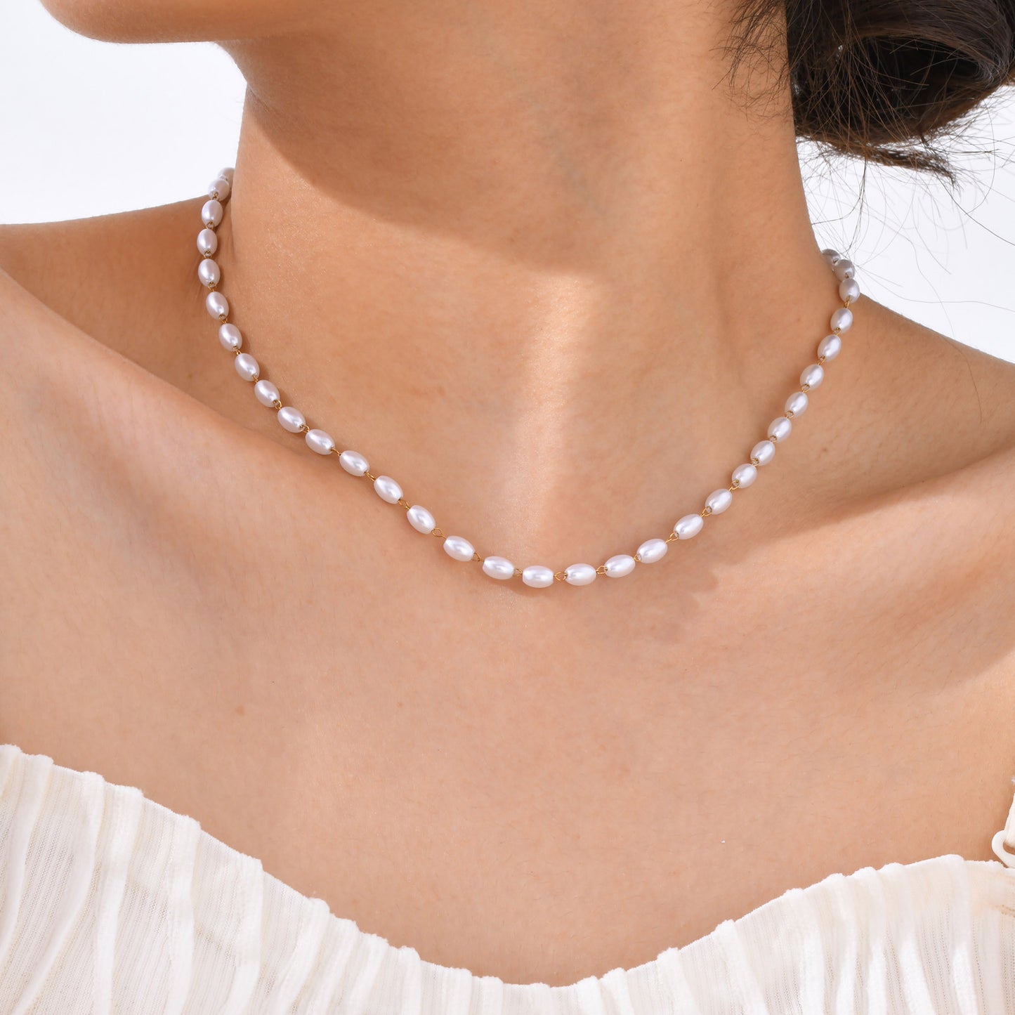 Ladies Stainless Steel Imitation Pearl Chain Gold Necklace