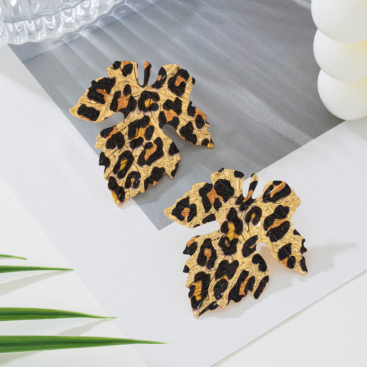 Planderful Vienna Verve Earrings – Stylish Metal Leopard Print Design