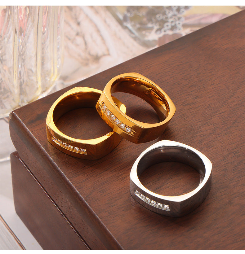 Elegant Zircon Design Gold-Plated Titanium Steel Ring