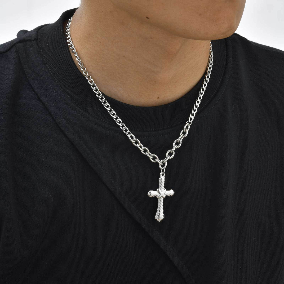 Classic – Stainless Steel Double-Sided Polished Chain Cross Necklace – Men's Accessory