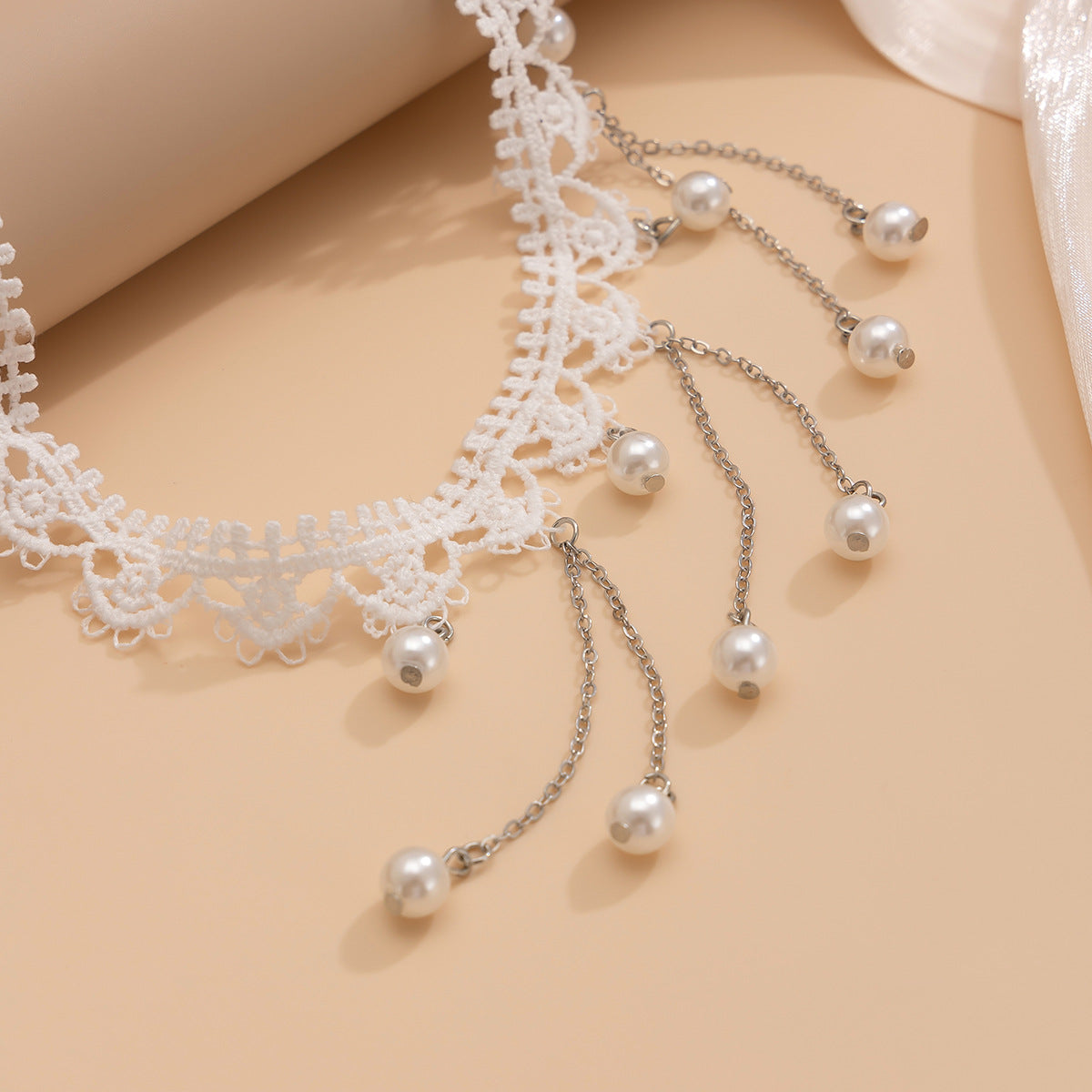 Lace & Pearl-Style Choker Set