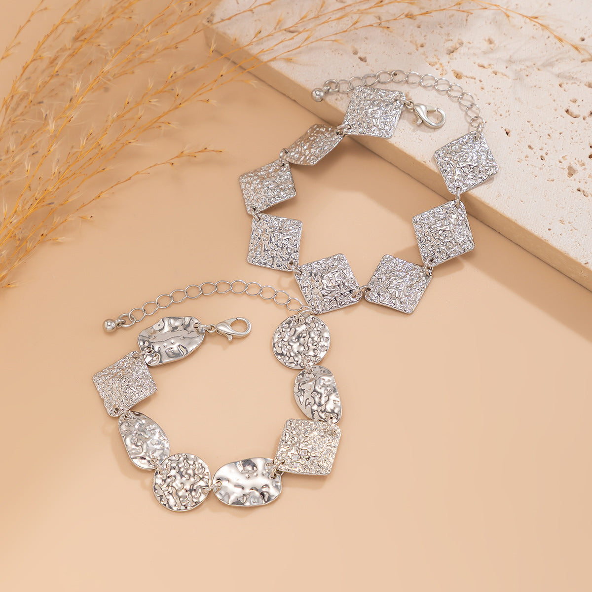 Planderful Vienna Verve Bracelet – Unique Retro Geometric Design