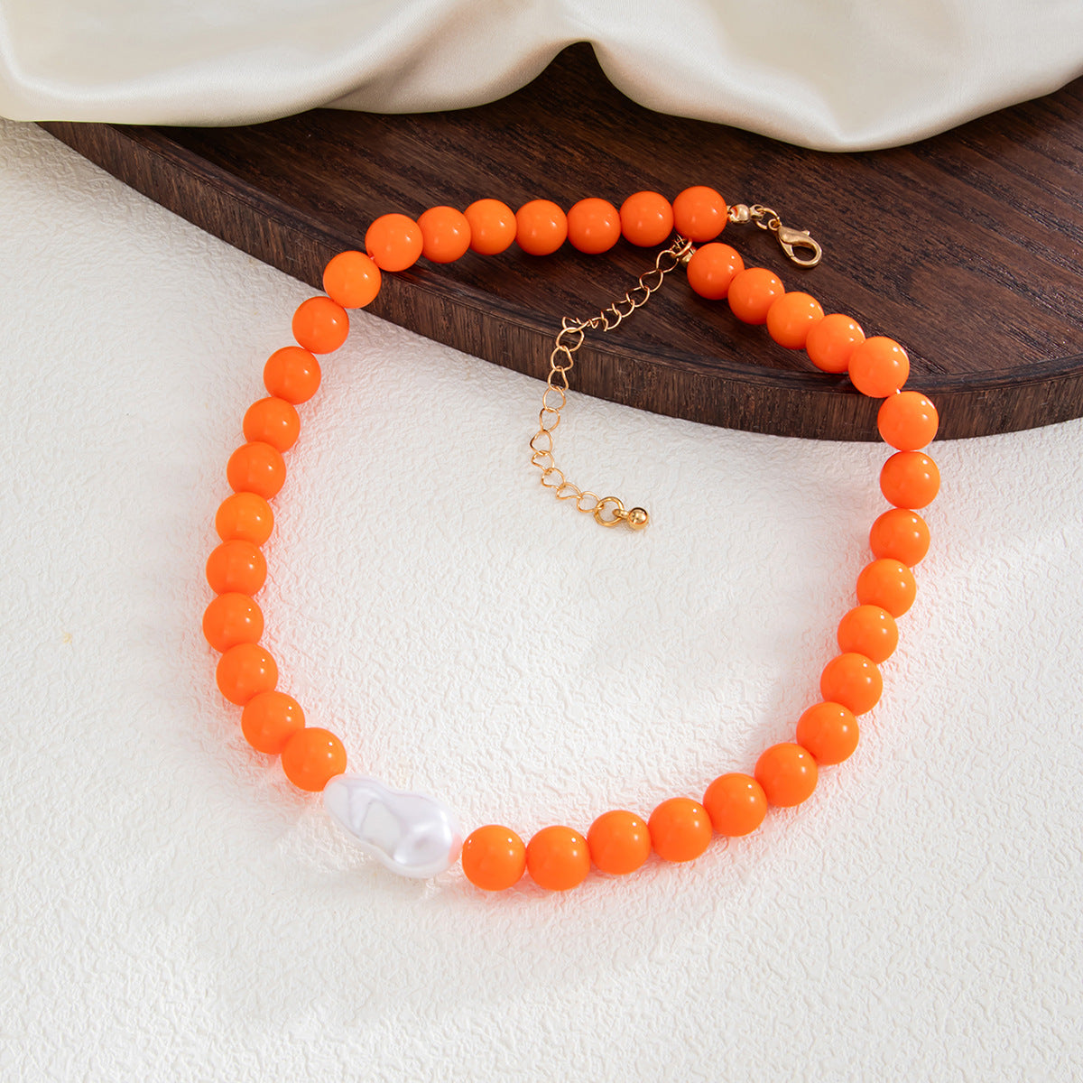 Colored Round Beads Pearl Necklace Dopamine Beaded Holiday Wind Necklace