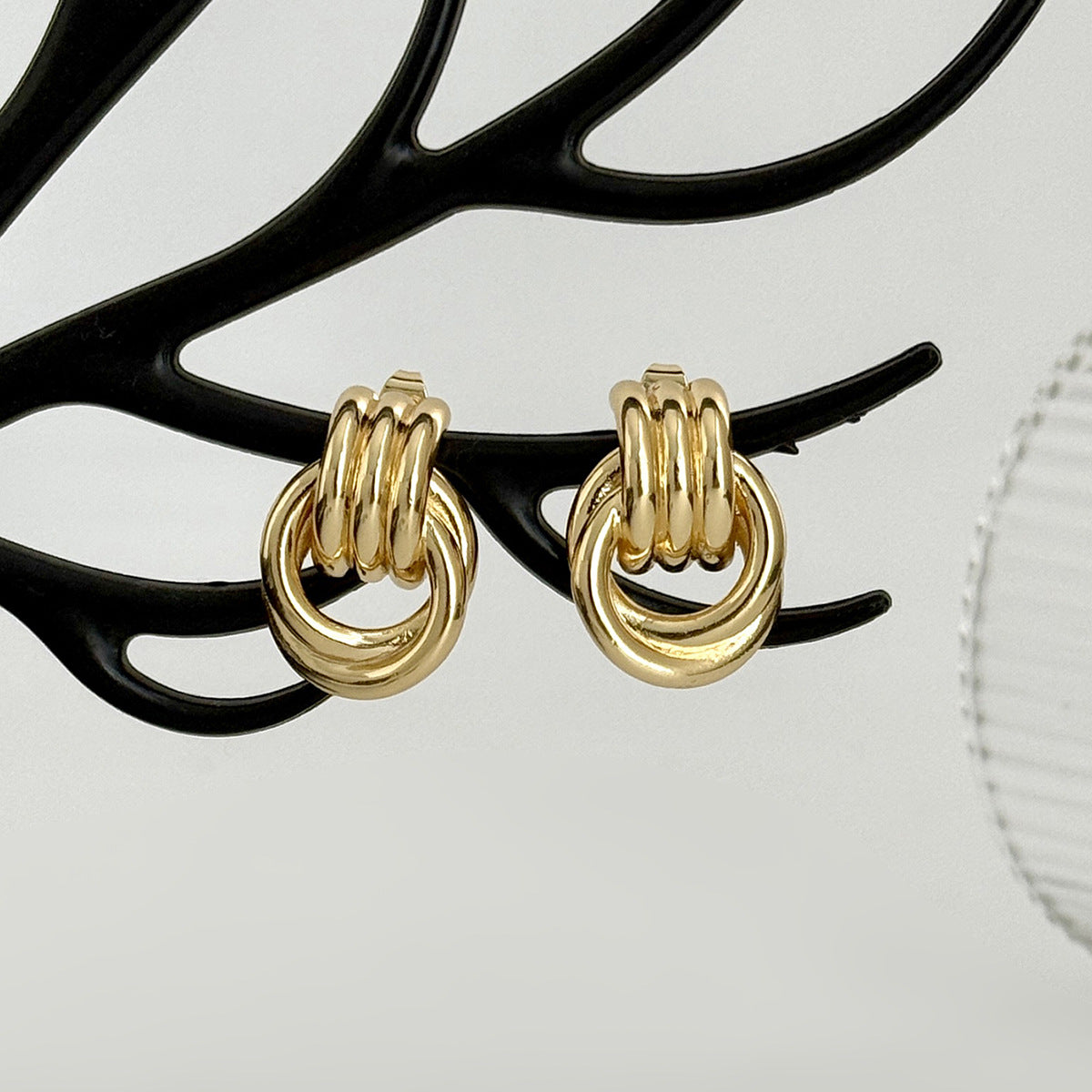 Planderful Vienna Verve Stainless Steel Ring Buckle Stud Earrings With Contrasting Color Lines For Modern Fashion Lovers