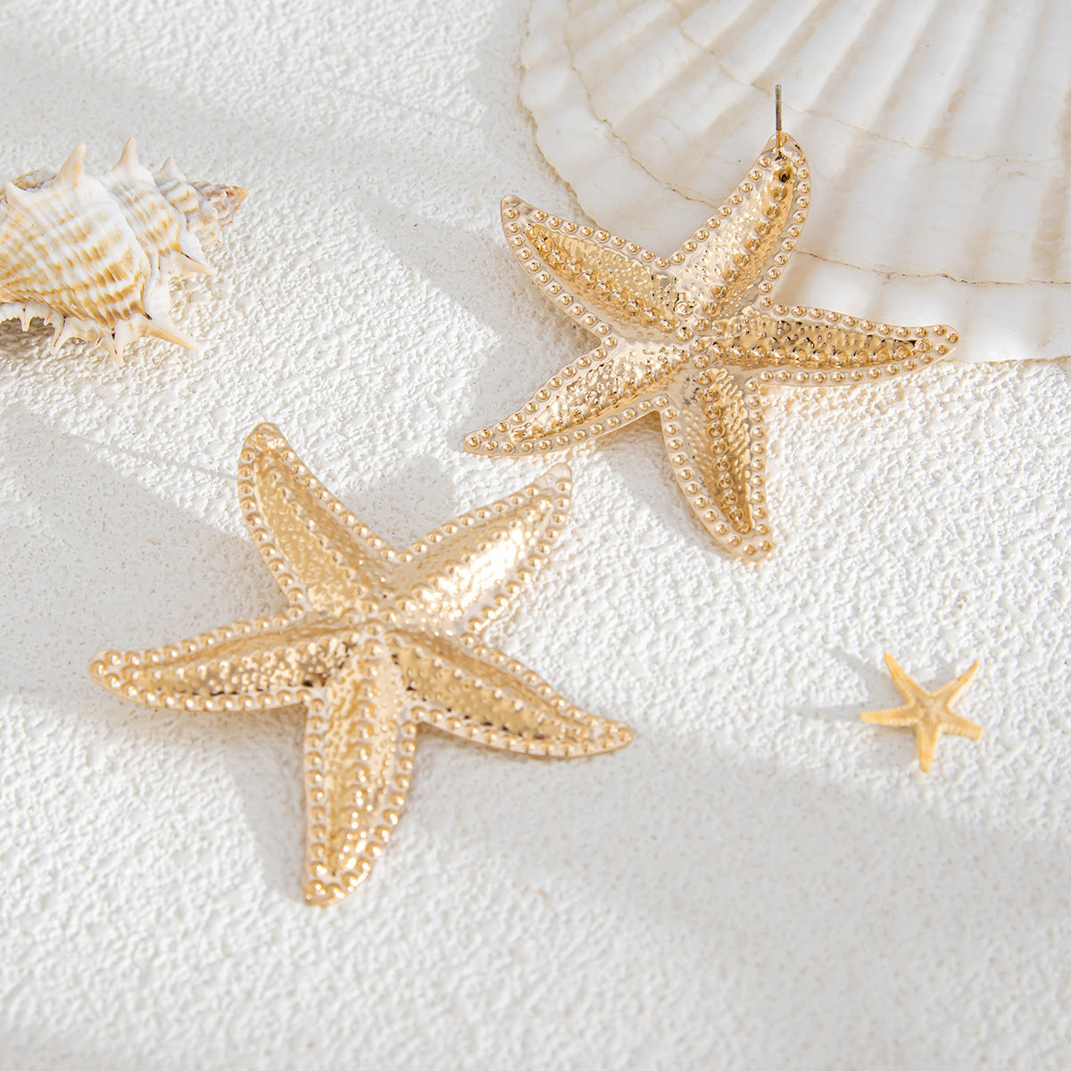 Planderful Vienna Verve Starfish Stud Earrings – Versatile Ocean-Inspired Design