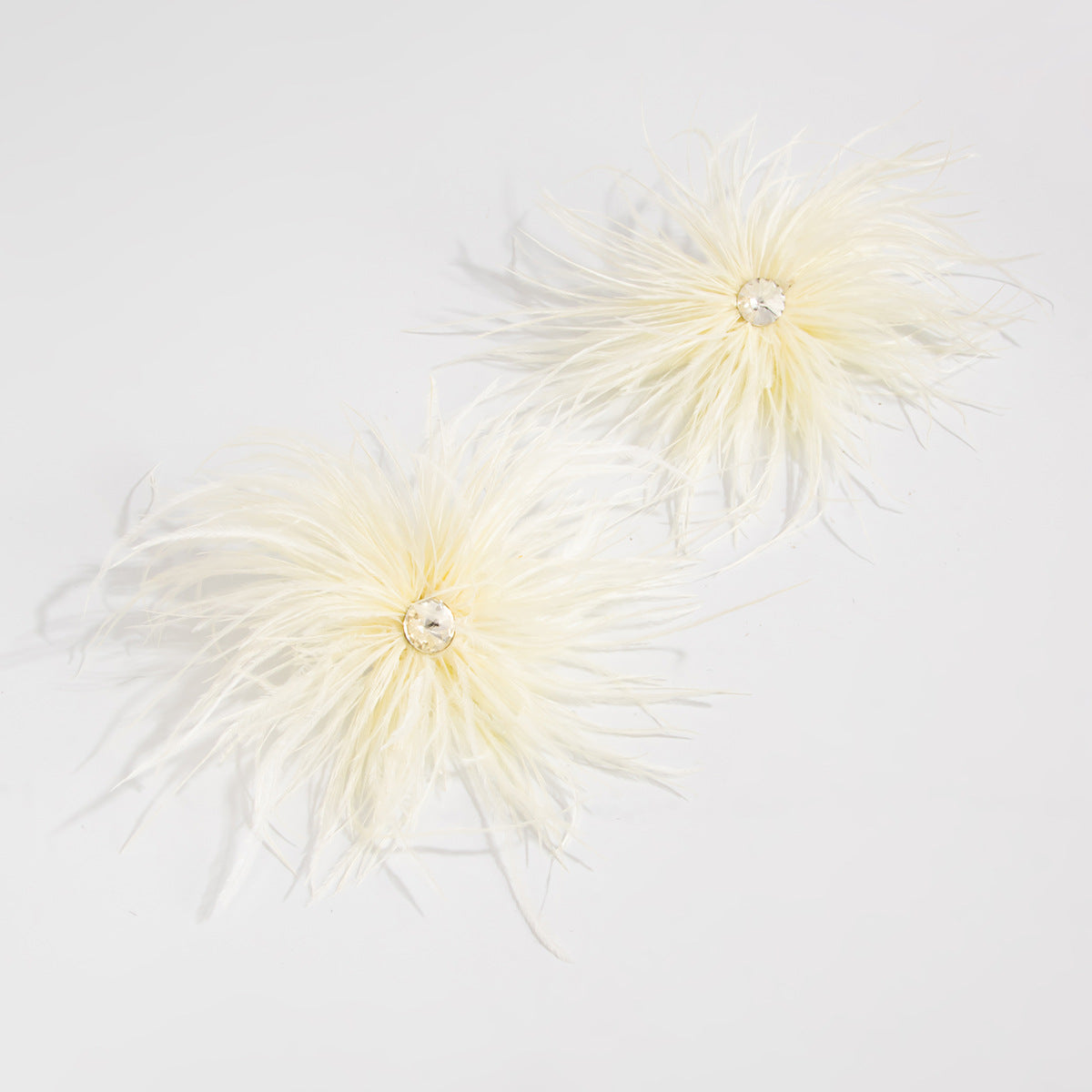 Planderful Vienna Verve Feather Flower Stud Earrings With Fluffy Zircon Accents For Trendsetting Fashion Lovers