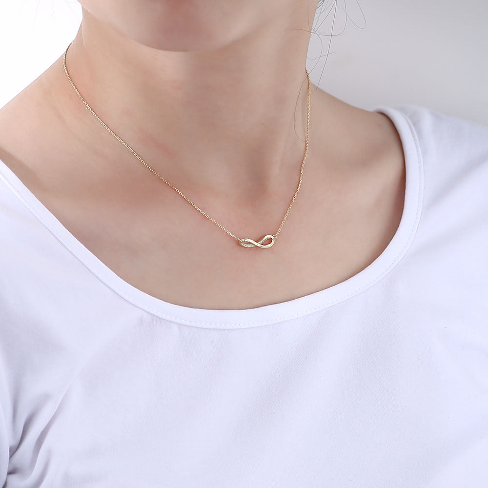 S925 Silver Inlaid Zircon Mobius Ring Pendant Necklace Sense Necklace