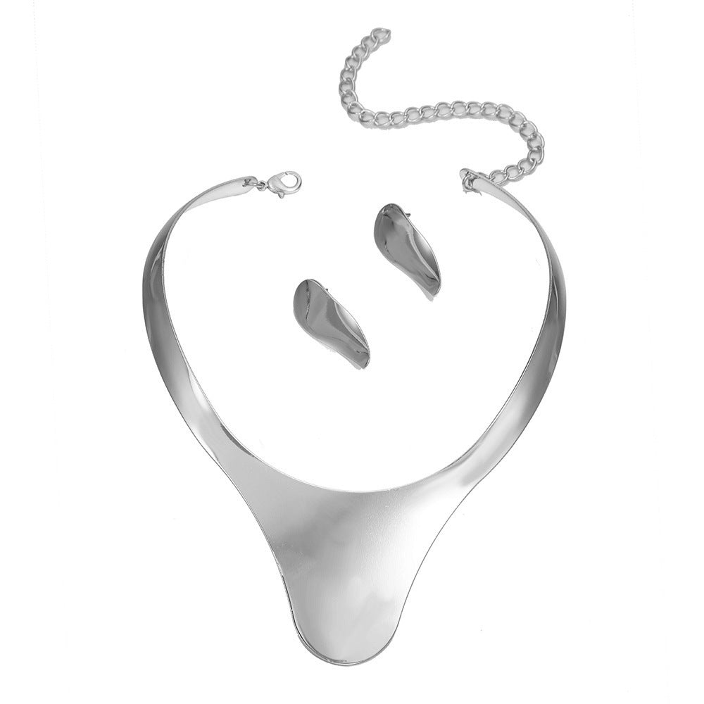 Planderful Savanna Rhythms Jewelry Set – Elegant Metal Choker and Earrings