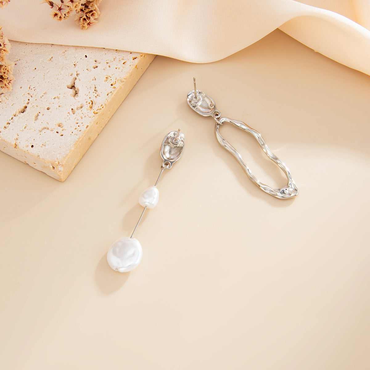 Planderful Pearl Geometric Pendant Earrings For Women Verve