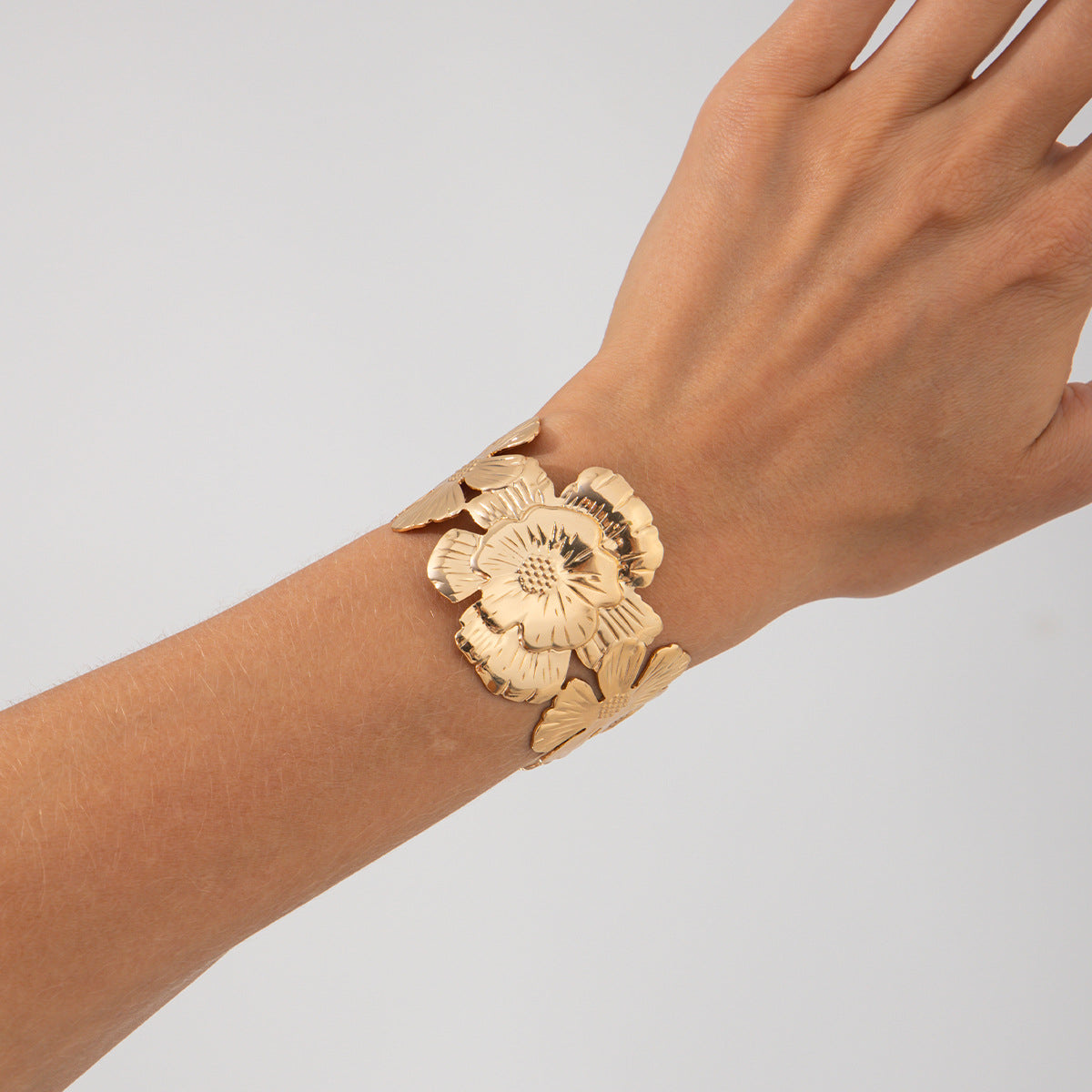 Planderful Vienna Verve Bracelet – Retro Temperament Splicing Design