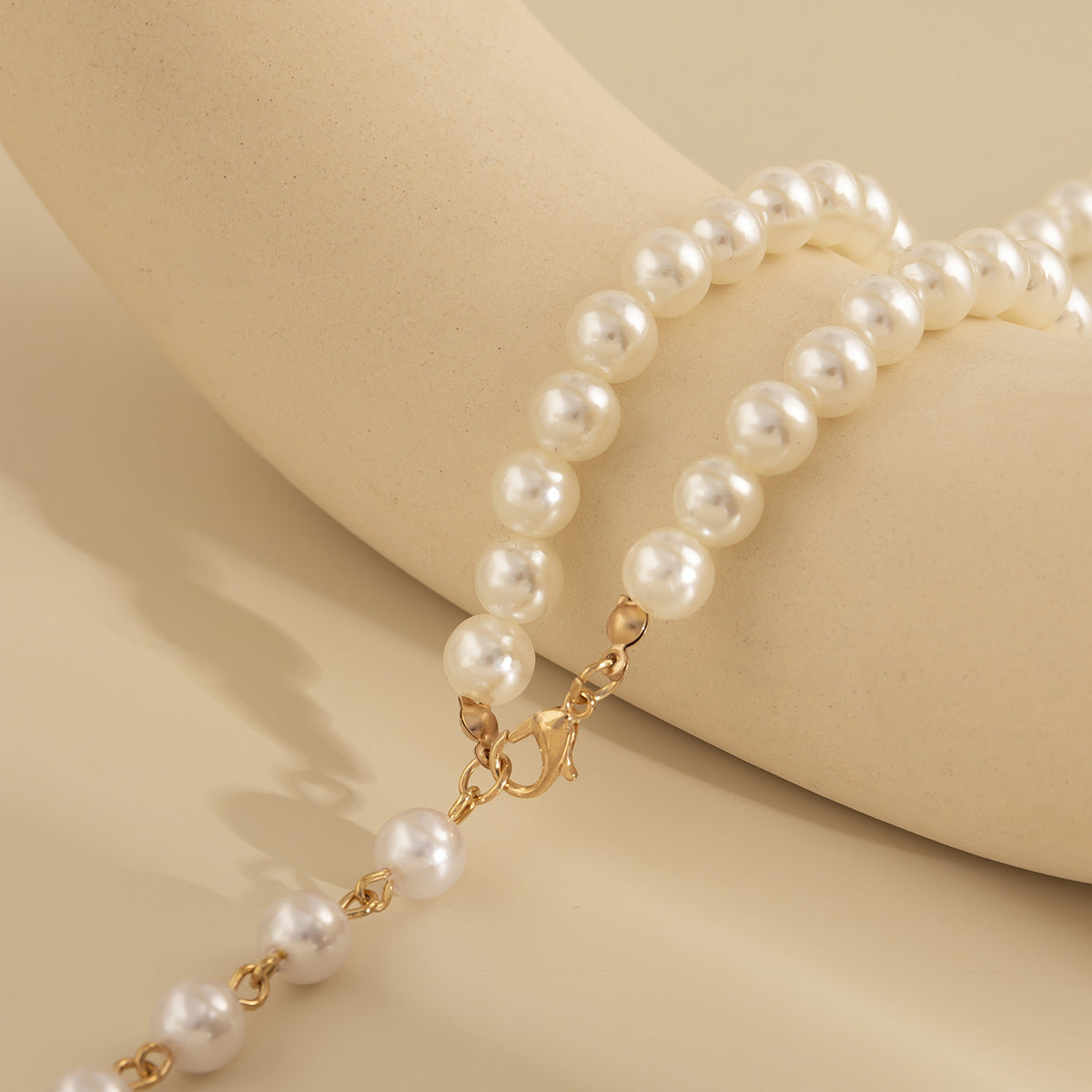 French-Inspired Long Beaded Necklace with Pearl Tassel for Elegant Women