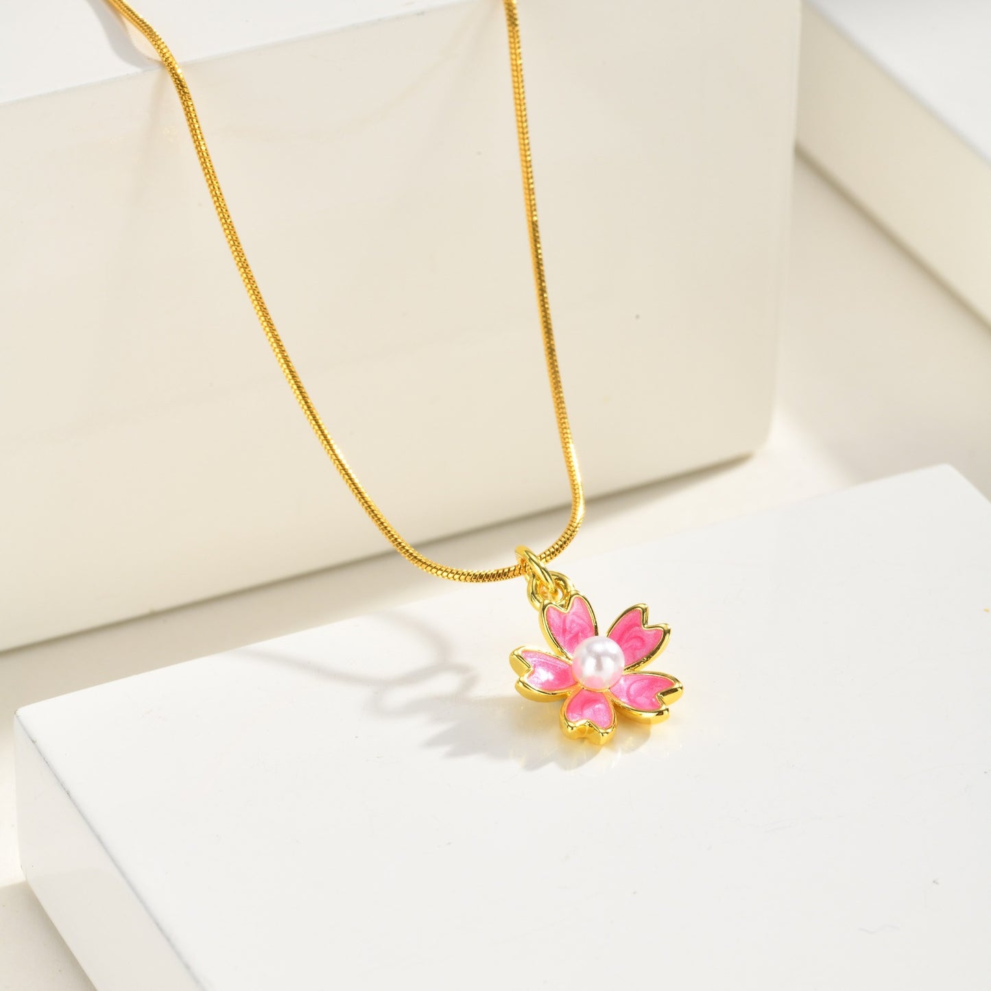 Ladies Pink Oil Drop Flower Imitation Pearl Pendant Necklace – Copper Sweet Flower