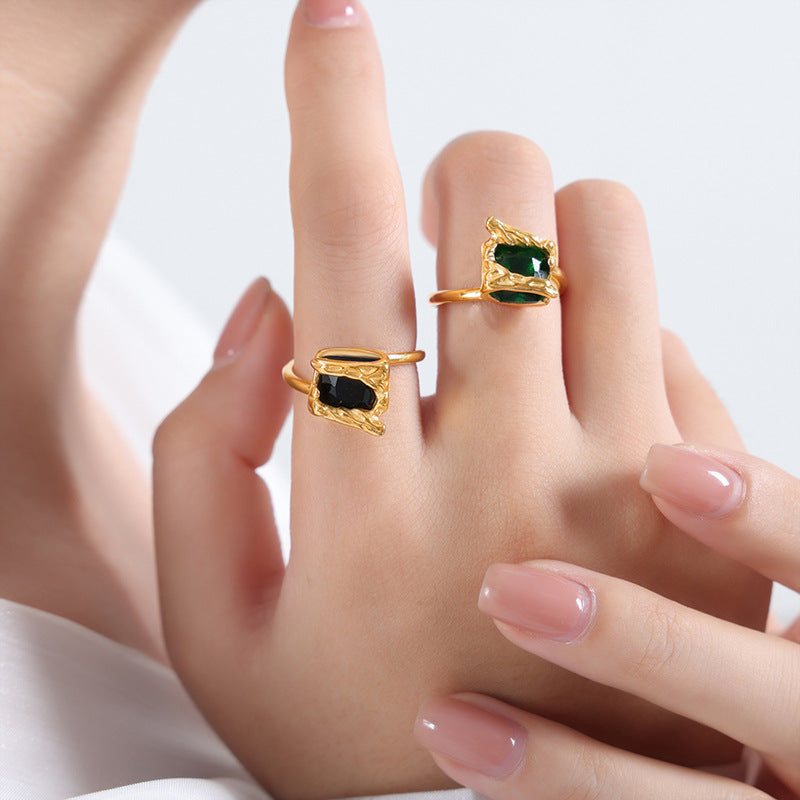 Retro Green and Black Zircon Titanium Steel Ring with Luxe Appeal