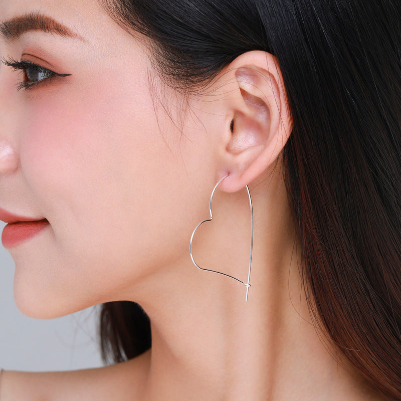 925 Sterling Silver Heart-shaped Minimalist Earrings