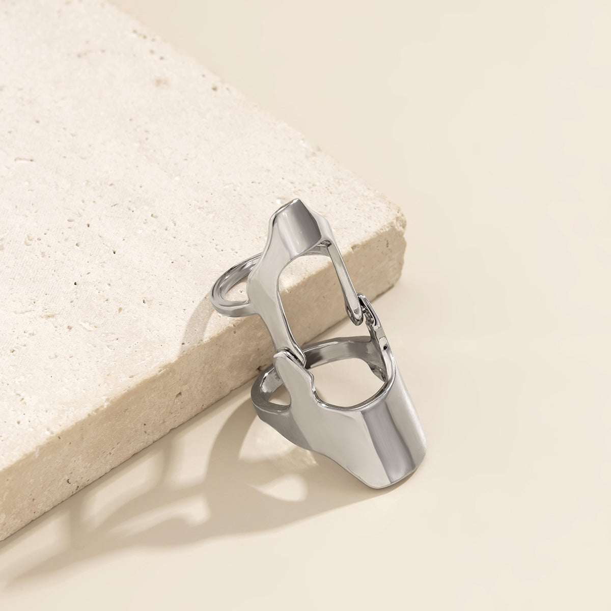 Geometric Retro Hip-hop Hollow Design Bendable Joint Ring