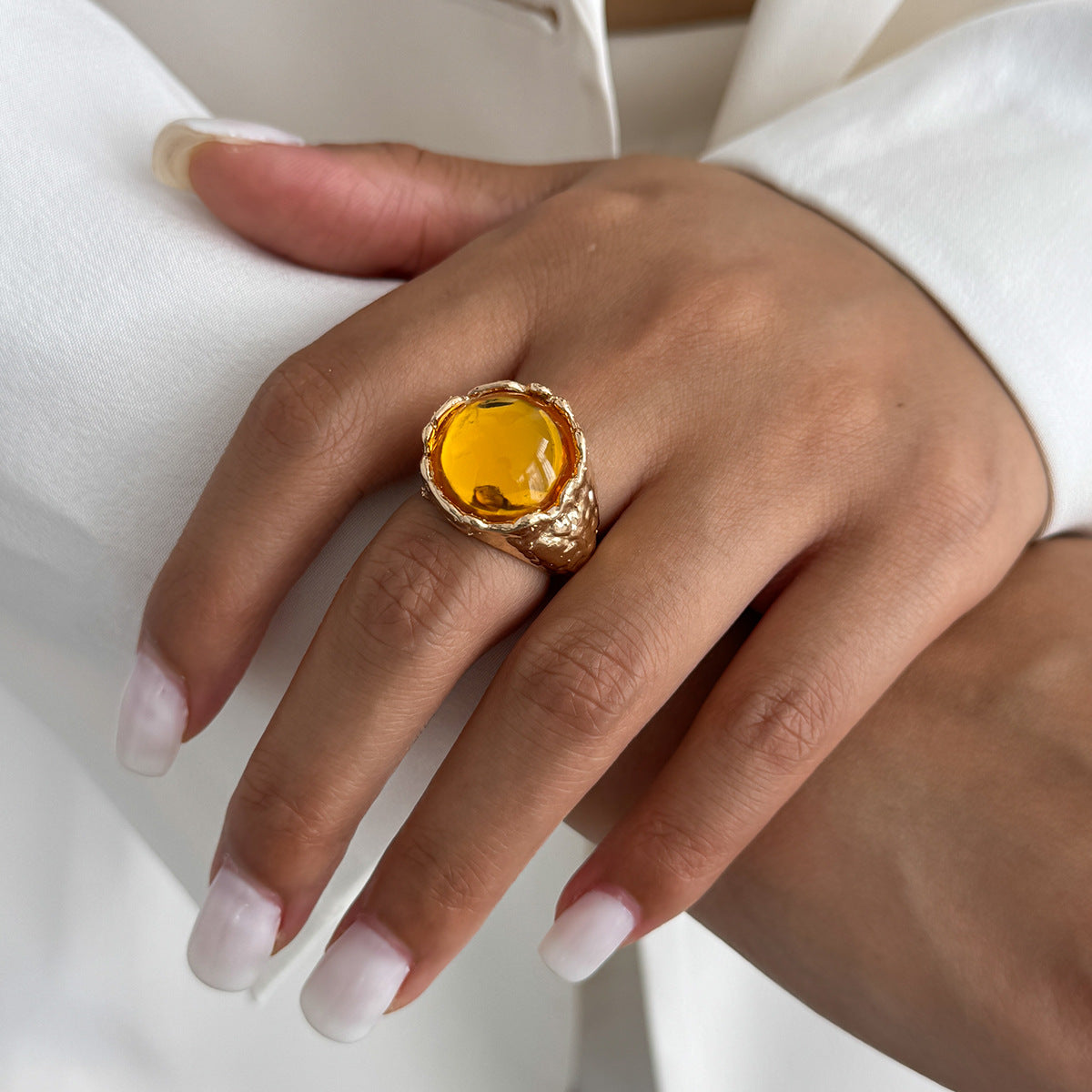 Planderful Vienna Verve Round Stone Ring For Women, Retro Vintage Statement Jewelry