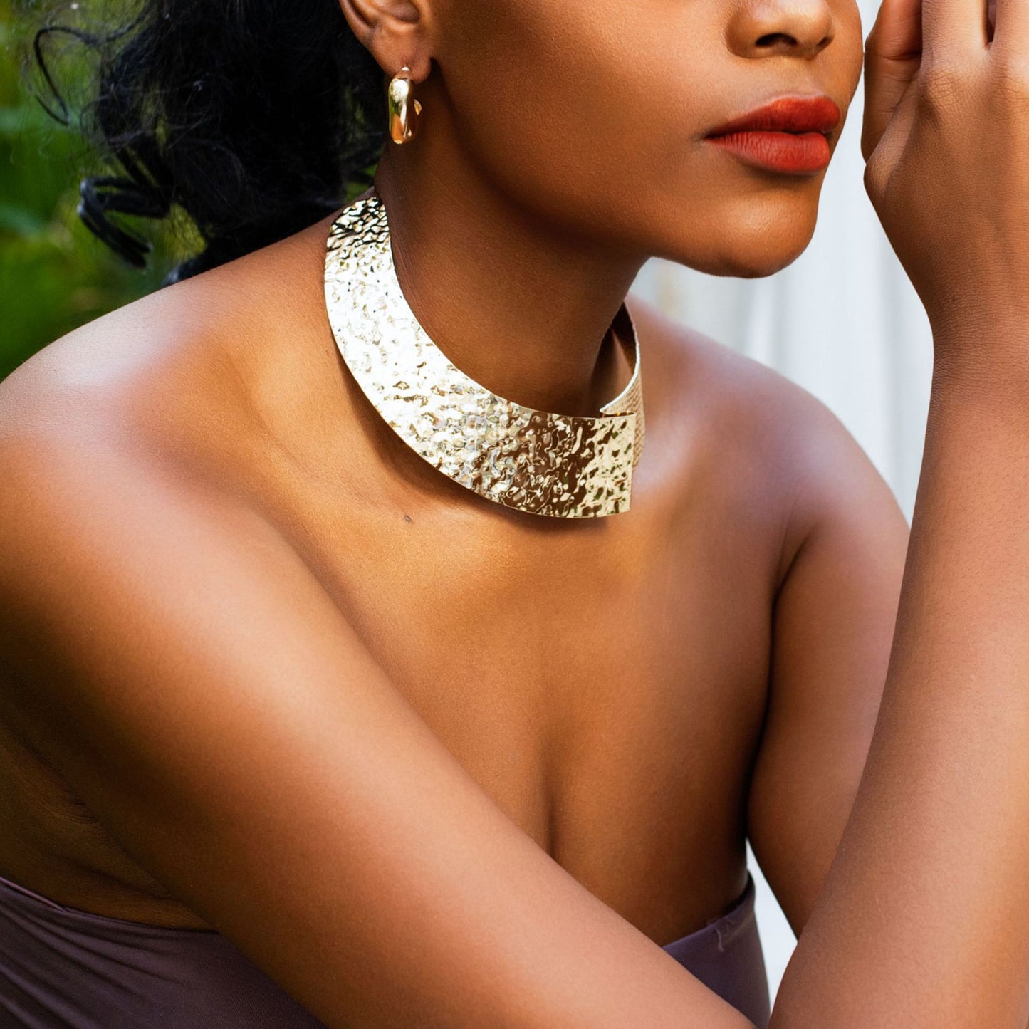 Metallic Ripple Collar Necklace - Vienna Verve Collection