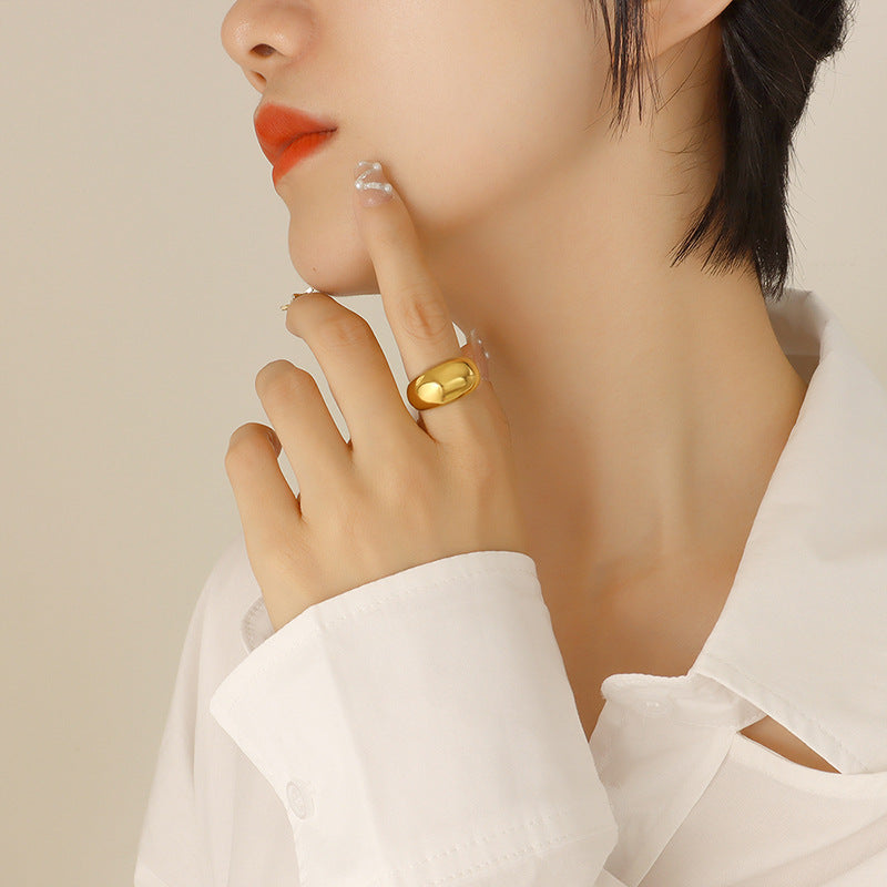 Titanium Steel Ring with 18K Gold-Plated Minimalist Design and Versatile Style