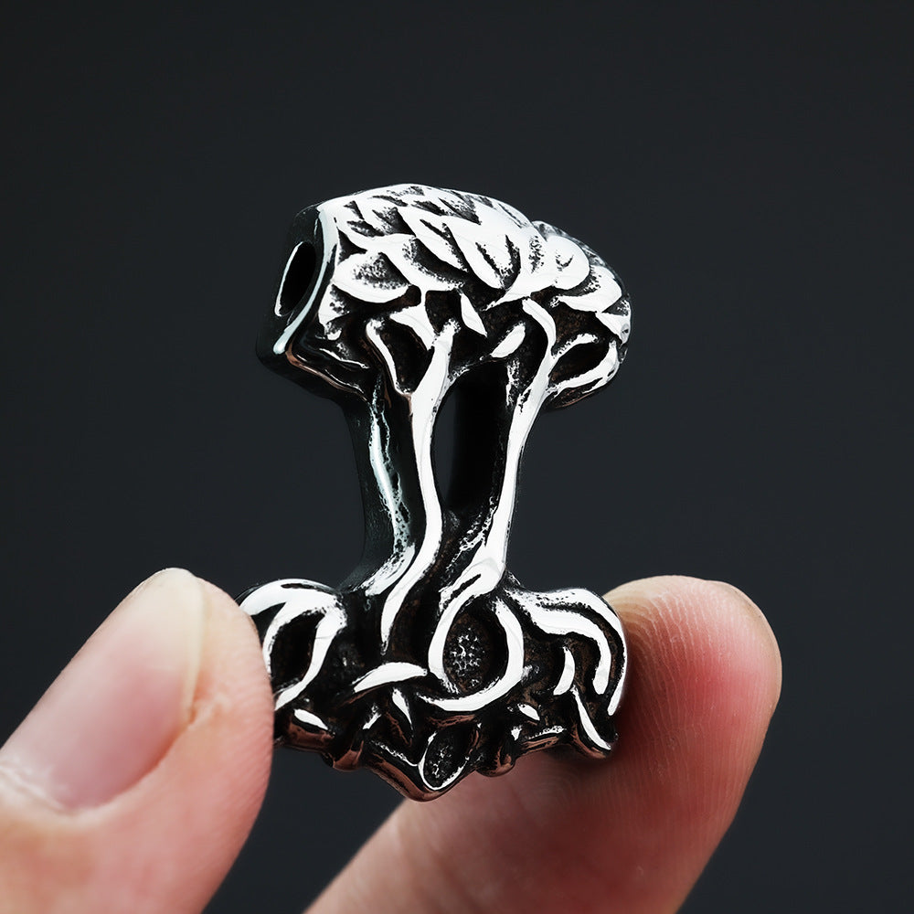 European and American Retro Stainless Steel Men's Pendant