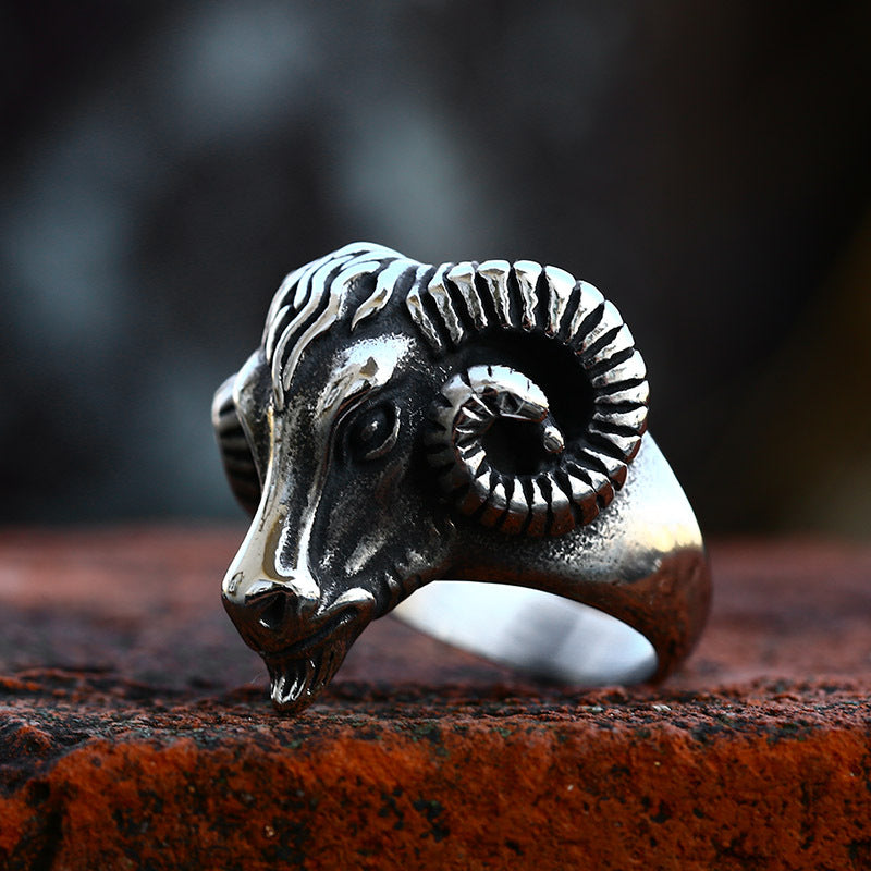 Retro Sheep Head Ring for Men - Titanium Steel Horn Skull Design in European & American Style
