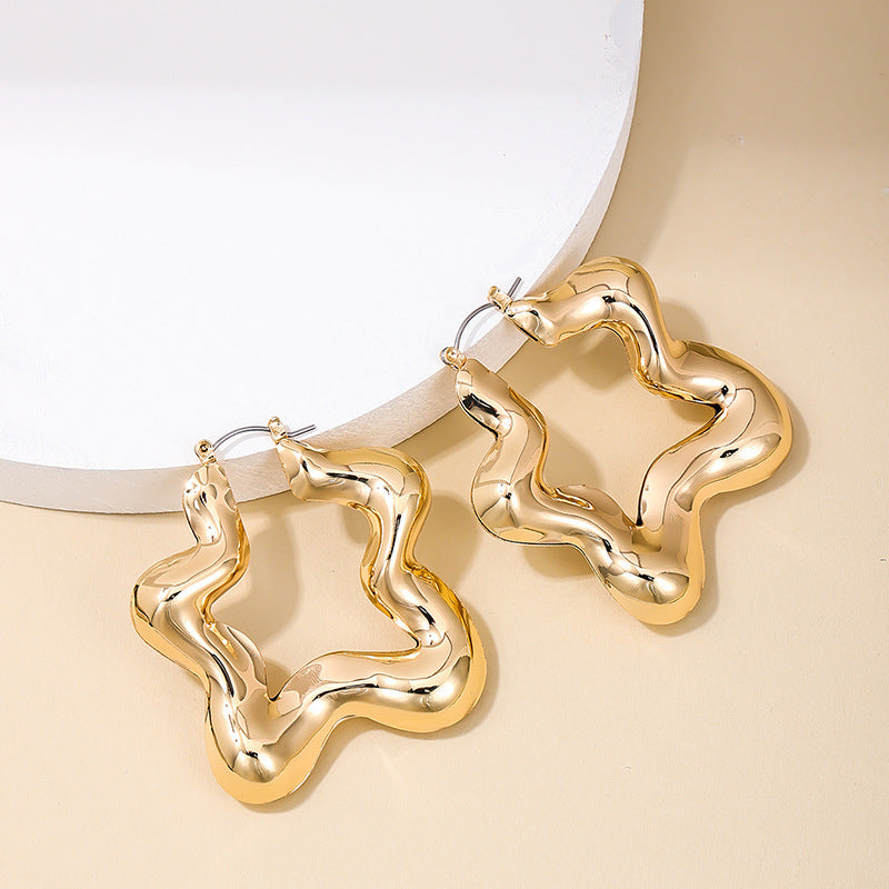 Retro Exaggerated Hollow Star Earrings - Sweet and Cool Design Jewelry