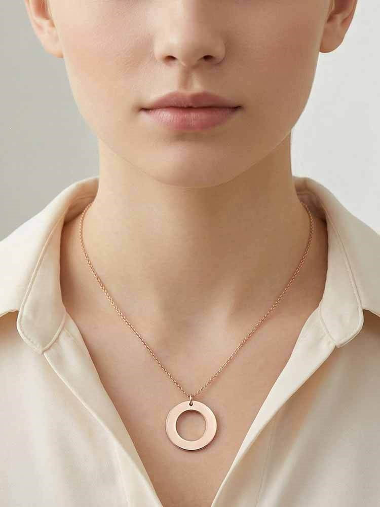 Internet Celebrities Cold Wind Collarbone Chain Stainless Steel Flat Cross Chain Light Necklace