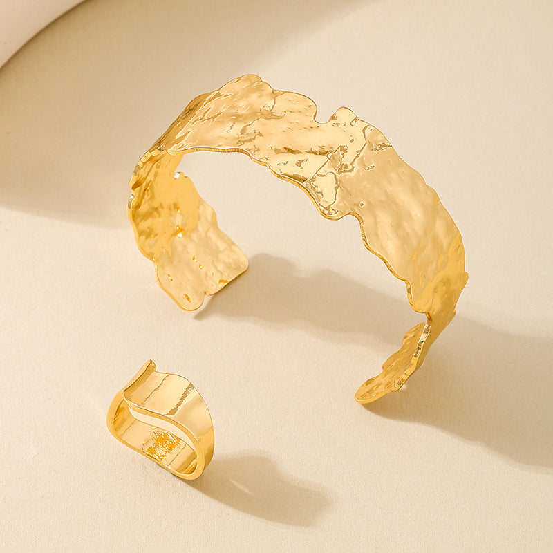 Fashionable Metal Wide-Sided Women's Bracelet Ring Set