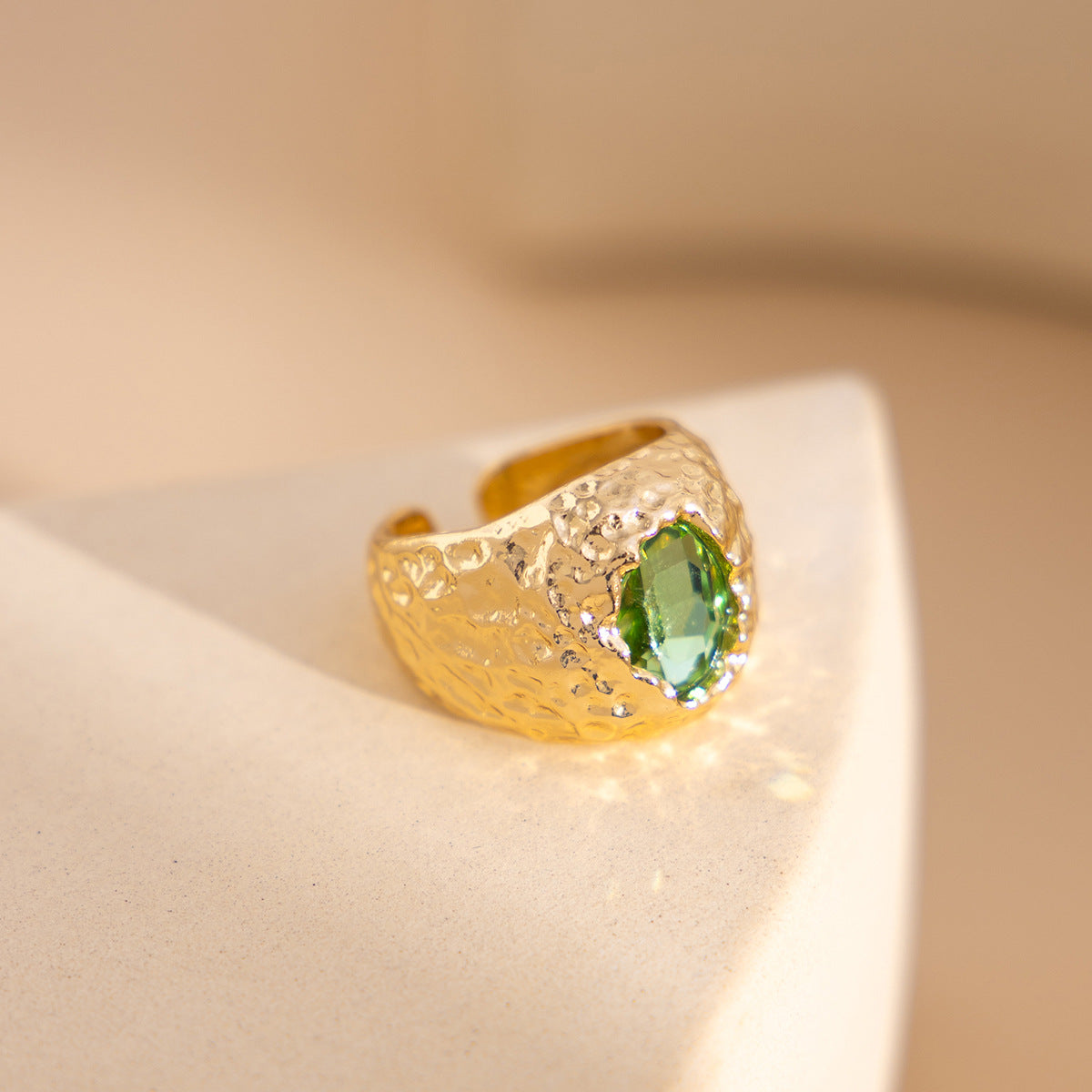 Planderful Vienna Verve Ring – Exaggerated Punk Geometric Design