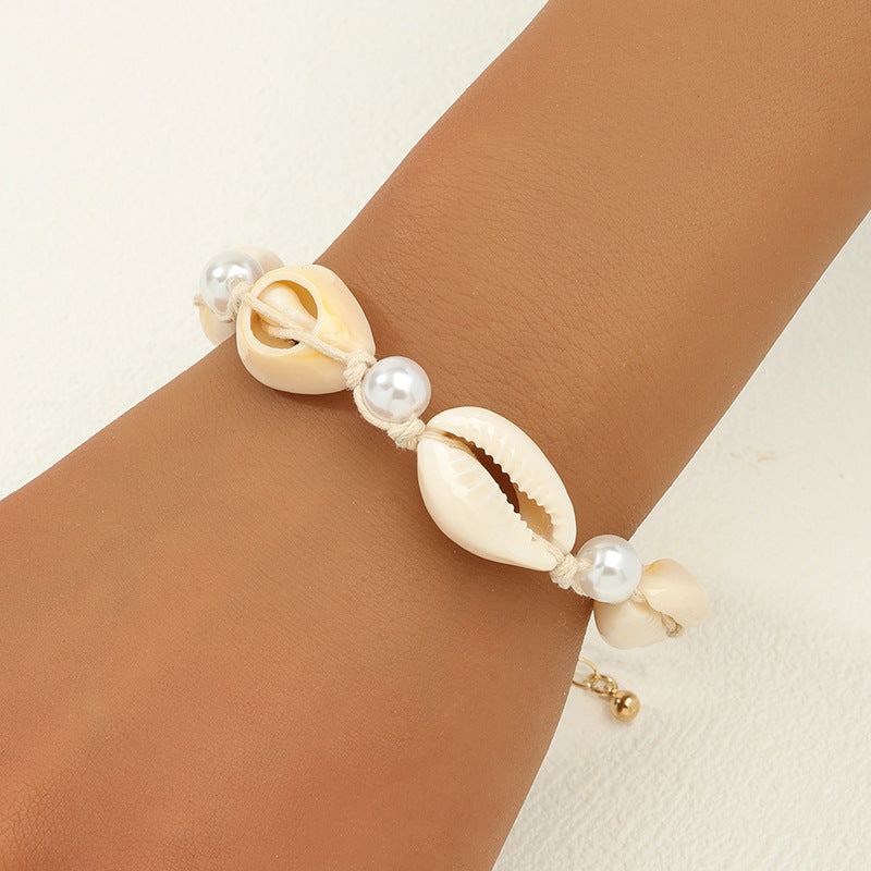 Shell Pearl Vienna Verve Bracelet - Elegant and Unique Handcrafted Jewelry for Women