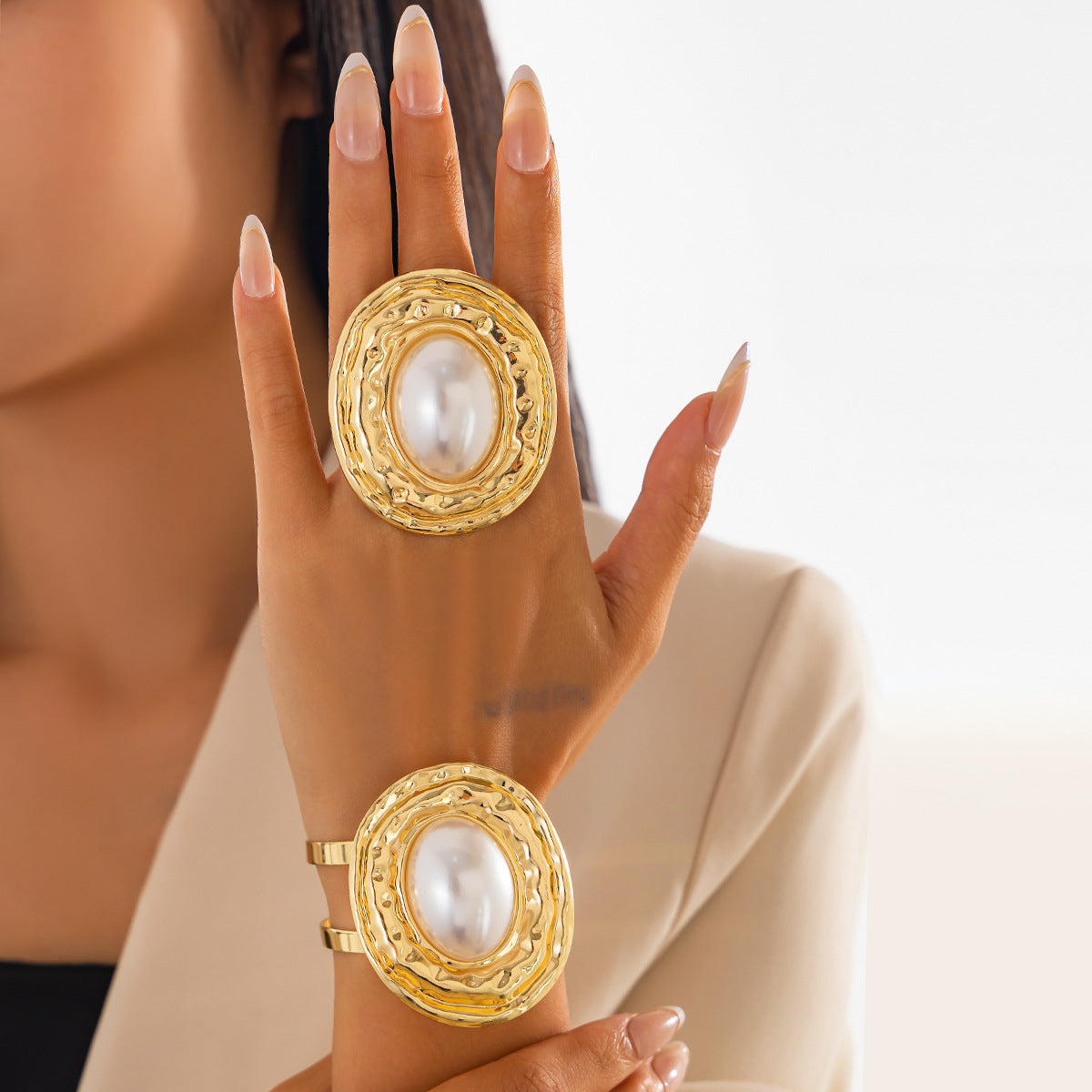 Planderful Vienna Verve Bracelet Set – Elegant Geometric Design with Imitation Pearls