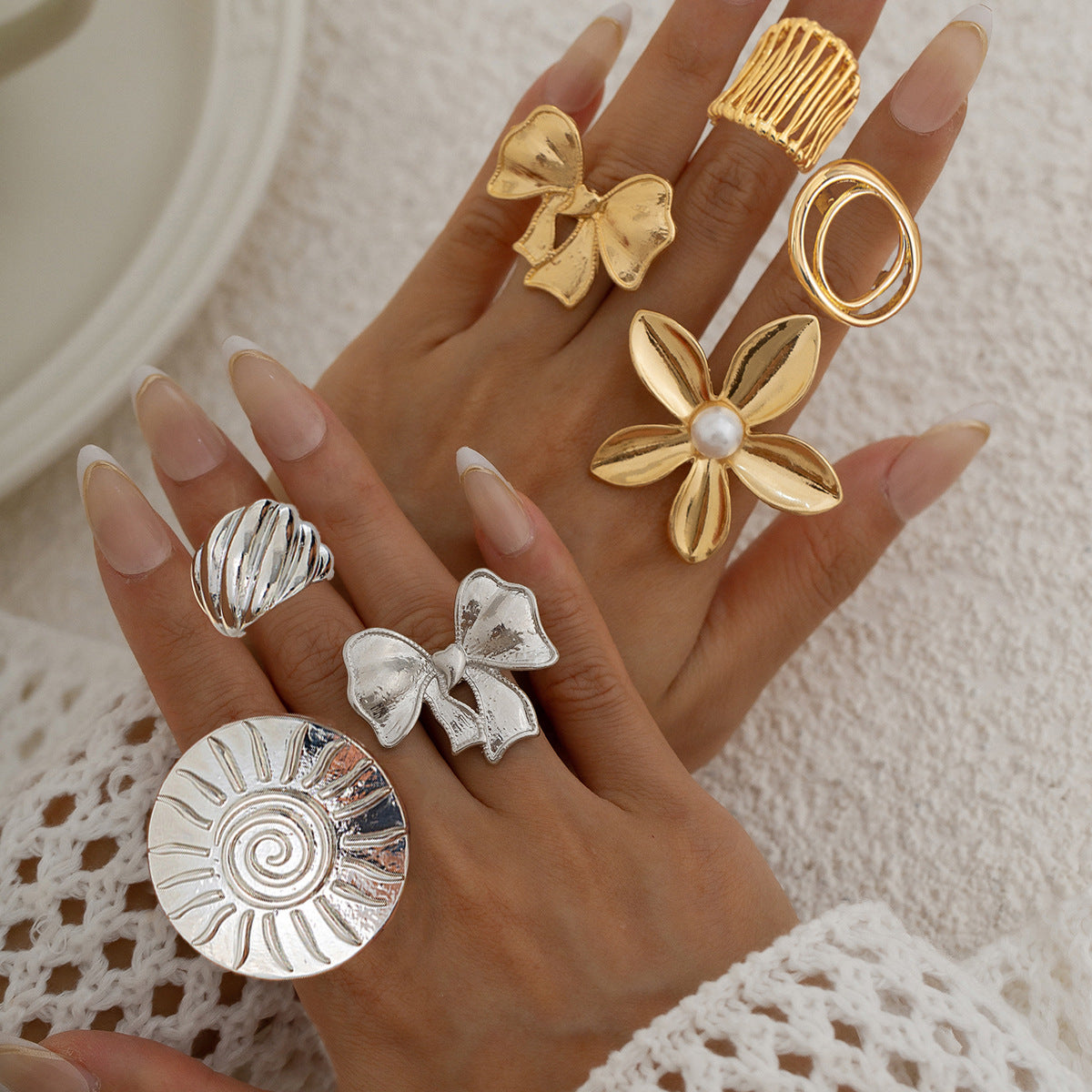 Planderful Vienna Verve Ring – Elegant Imitation Pearl Design