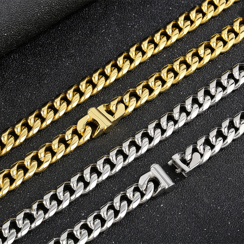 Customizable Hip-Hop Style 13mm Titanium Steel Cuban Chain Necklace for Men with Smooth Surface Finish