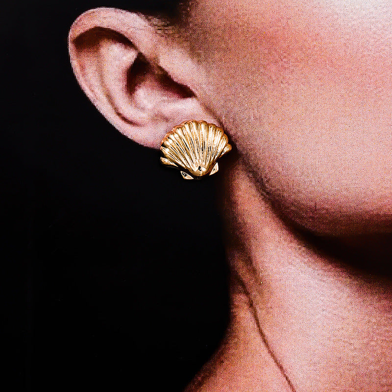 Wholesale European and American Heart Shell Earrings - Vienna Verve Collection