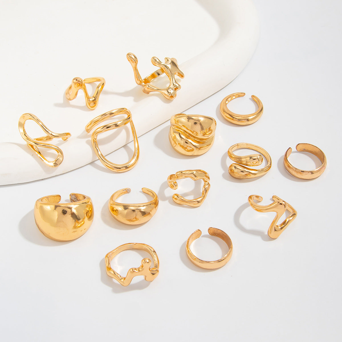 Planderful Vienna Verve Geometric Ring With Liquid Joint Design For Women Modern Minimal Metal Jewelry
