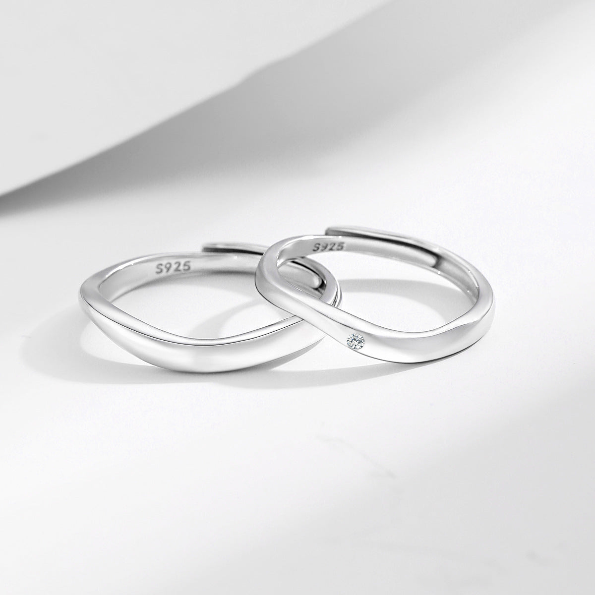 Planderful S925 Couple Rings – Simple Irregular Design for Valentine's Day