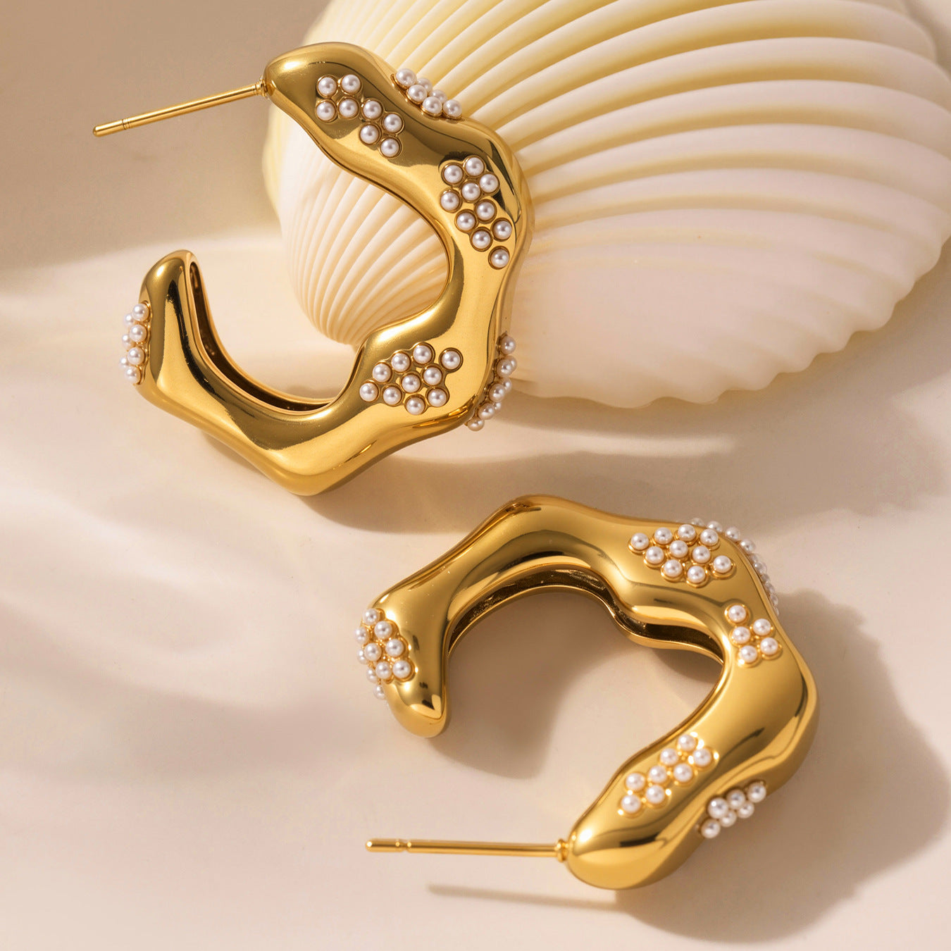 Planderful Inlaid Bead C Shape Wave Earrings Gold For Women