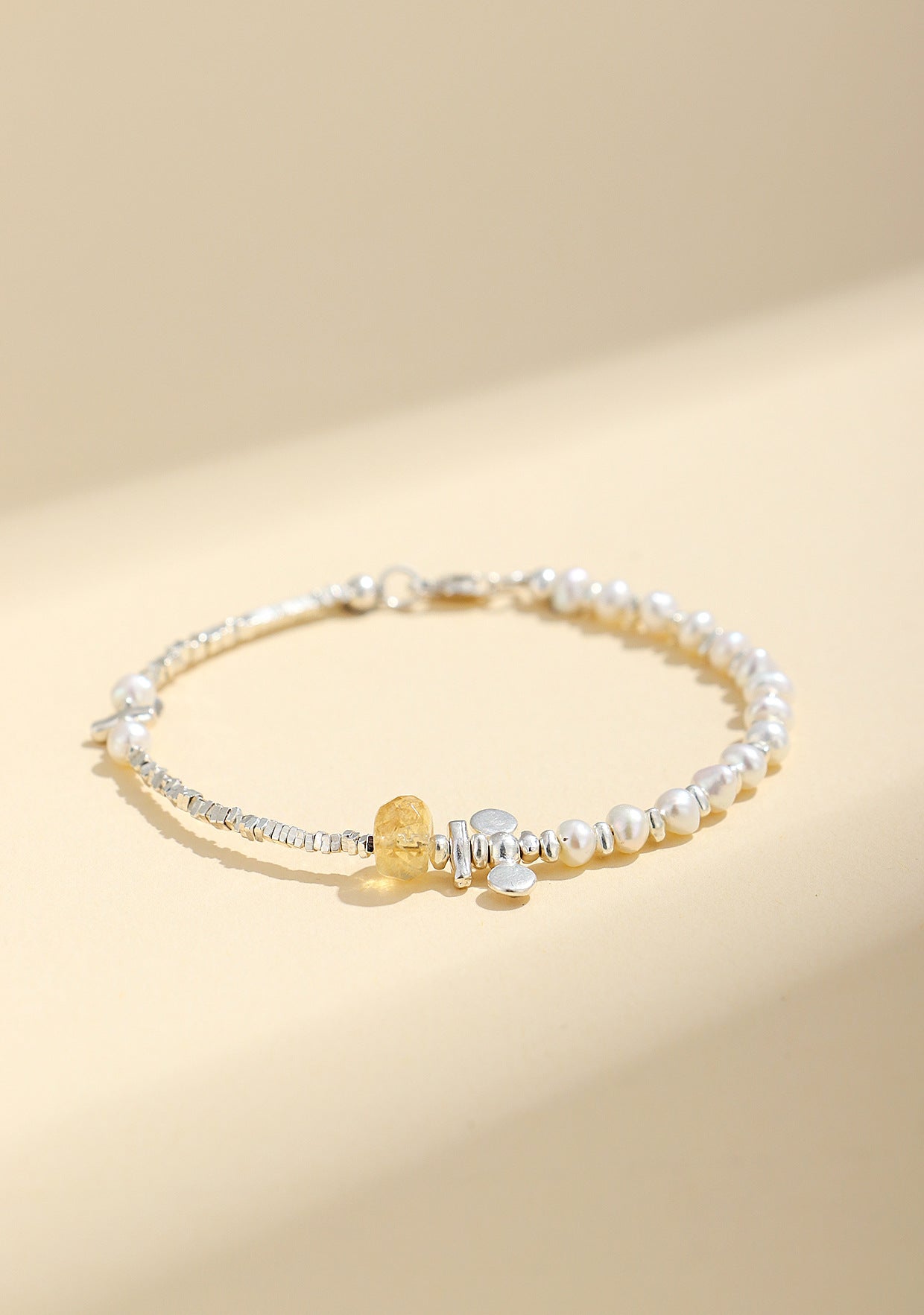 Planderful Fortune's Favor Bracelet – Elegant Natural Pearl and Citrine Design