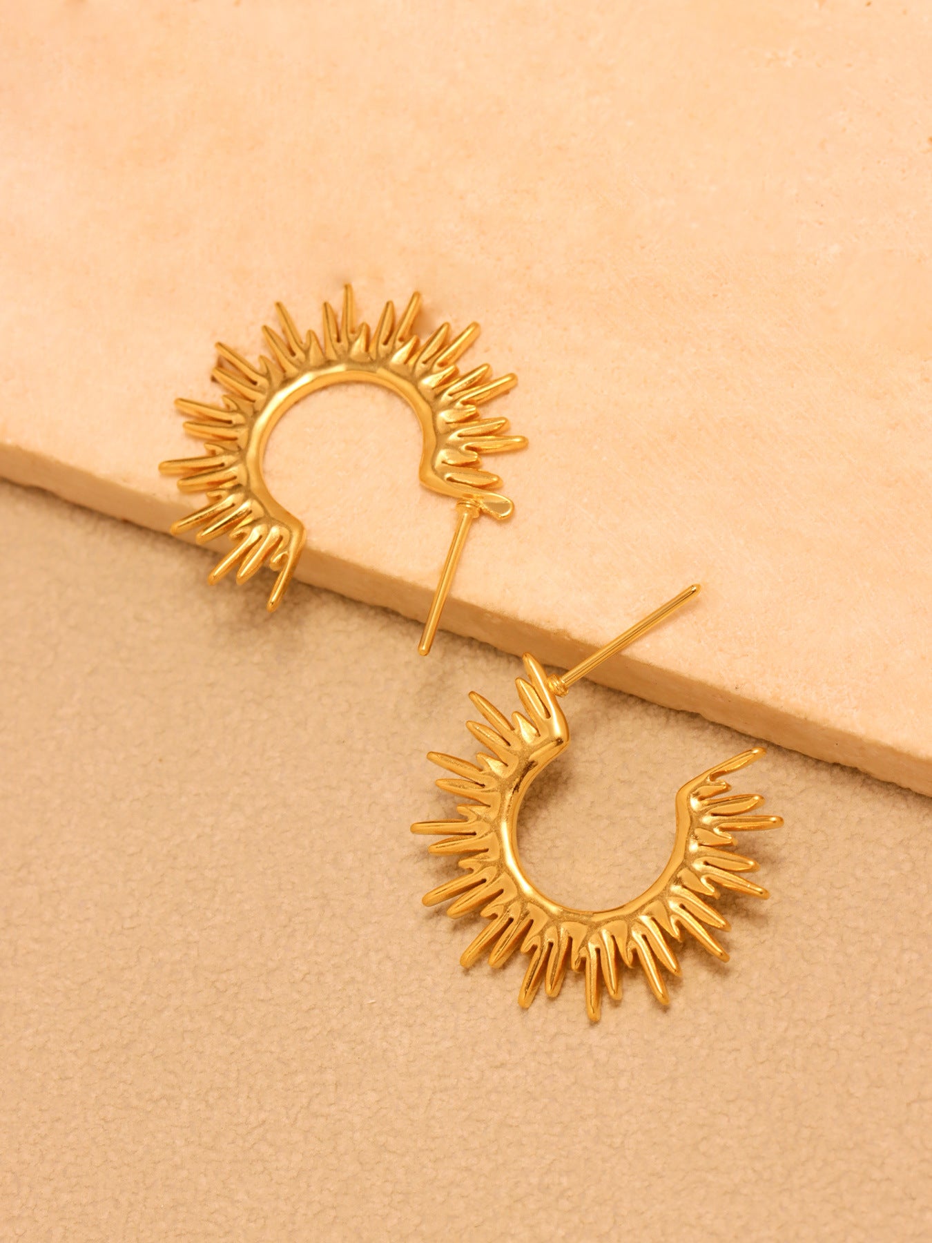 Planderful Sunflower Ray Earrings Gorgeous 18K Gold For Her