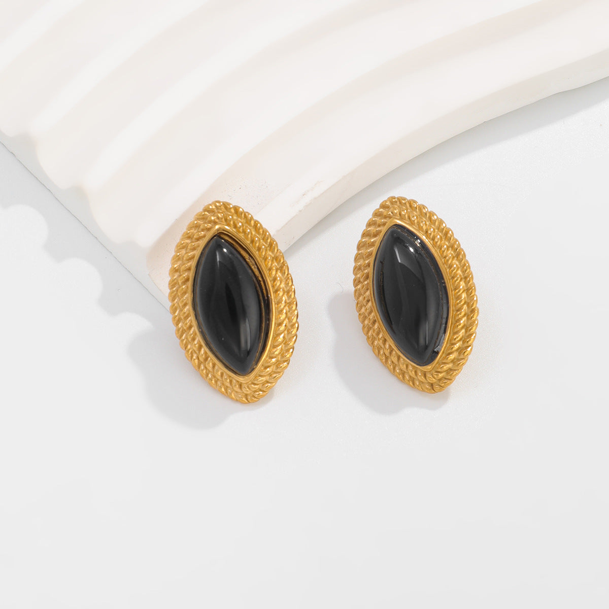 Planderful Vienna Verve Stainless Steel Stud Earrings Retro Lace Design For Women Statement Jewelry