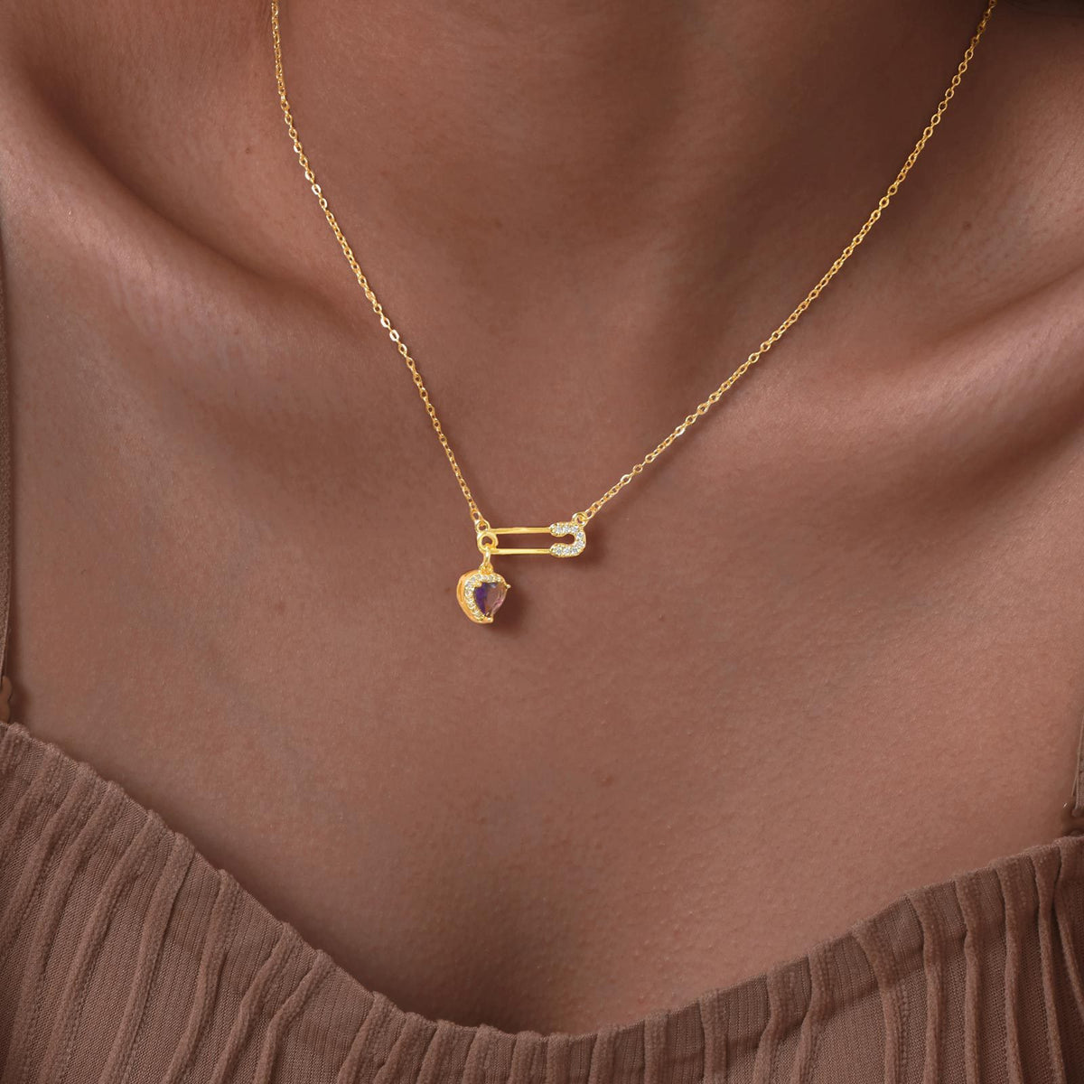 Stainless Steel Flat Cross Chain Heart-Shaped Zircon Copper Pin Necklace