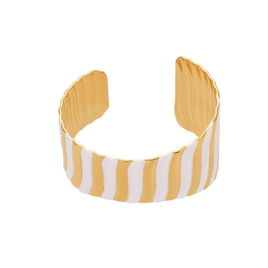 Planderful Everyday Genie Geometric Opening Bracelet Gold