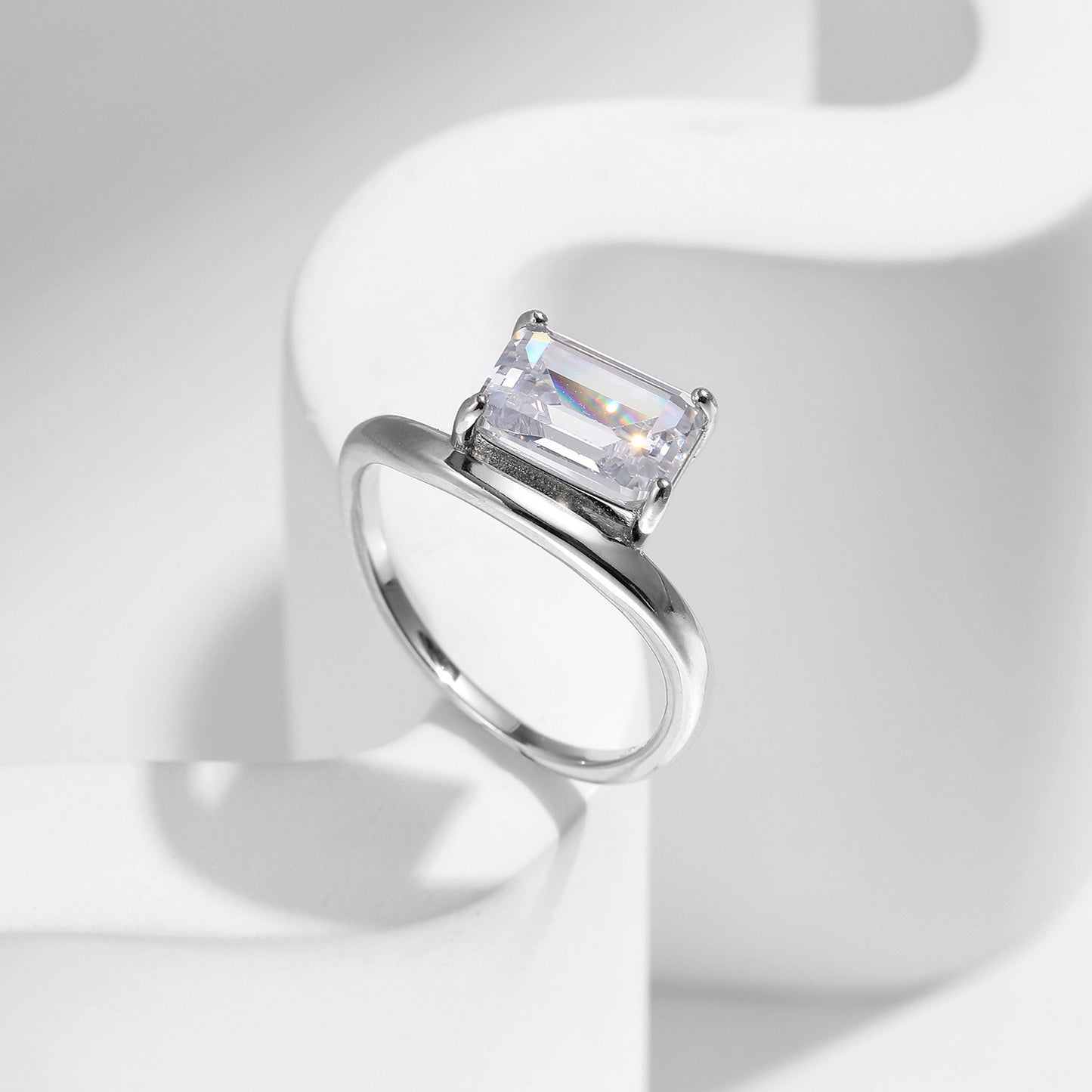 Planderful Everyday Genie Ring – Elegant Emerald Cut Zircon Design
